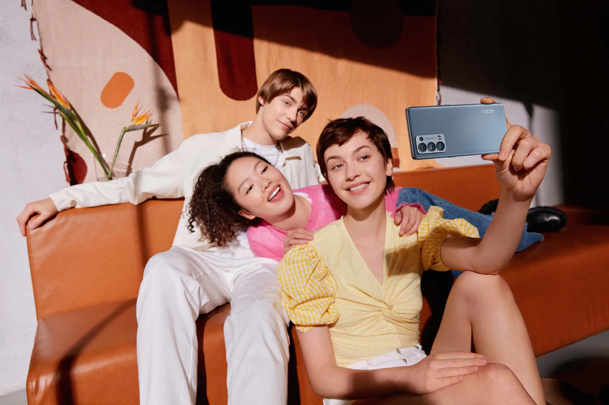 Loạt điểm nhấn của Reno6 series: Mang kết nối 5G cùng camera chuyên nghiệp đến với nhiều người dùng hơn