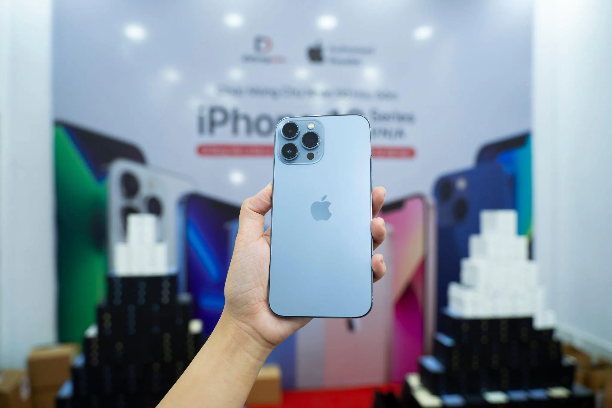 Sau 1 tuần “cháy hàng”, iPhone 13 Pro, 13 Pro Max đã được “bơm” đủ kho Di Động Việt