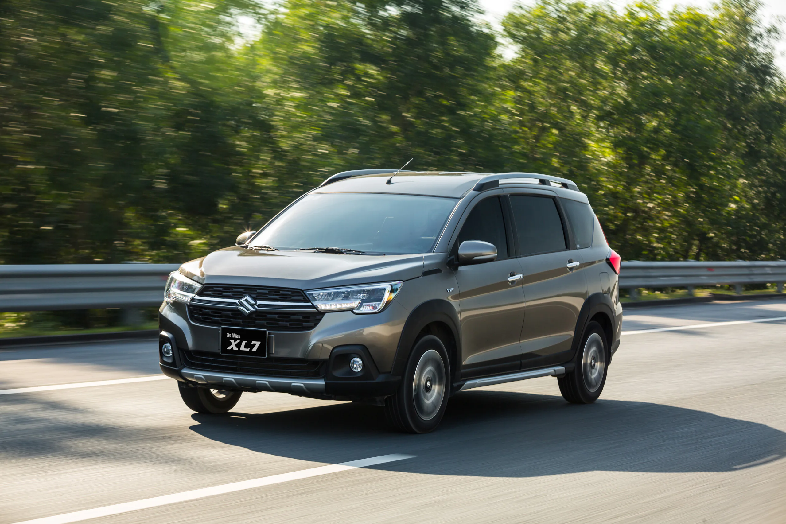 Suzuki XL7: Thay đổi cuộc chơi, khẳng định vị thế trên đường đua xe 7 chỗ