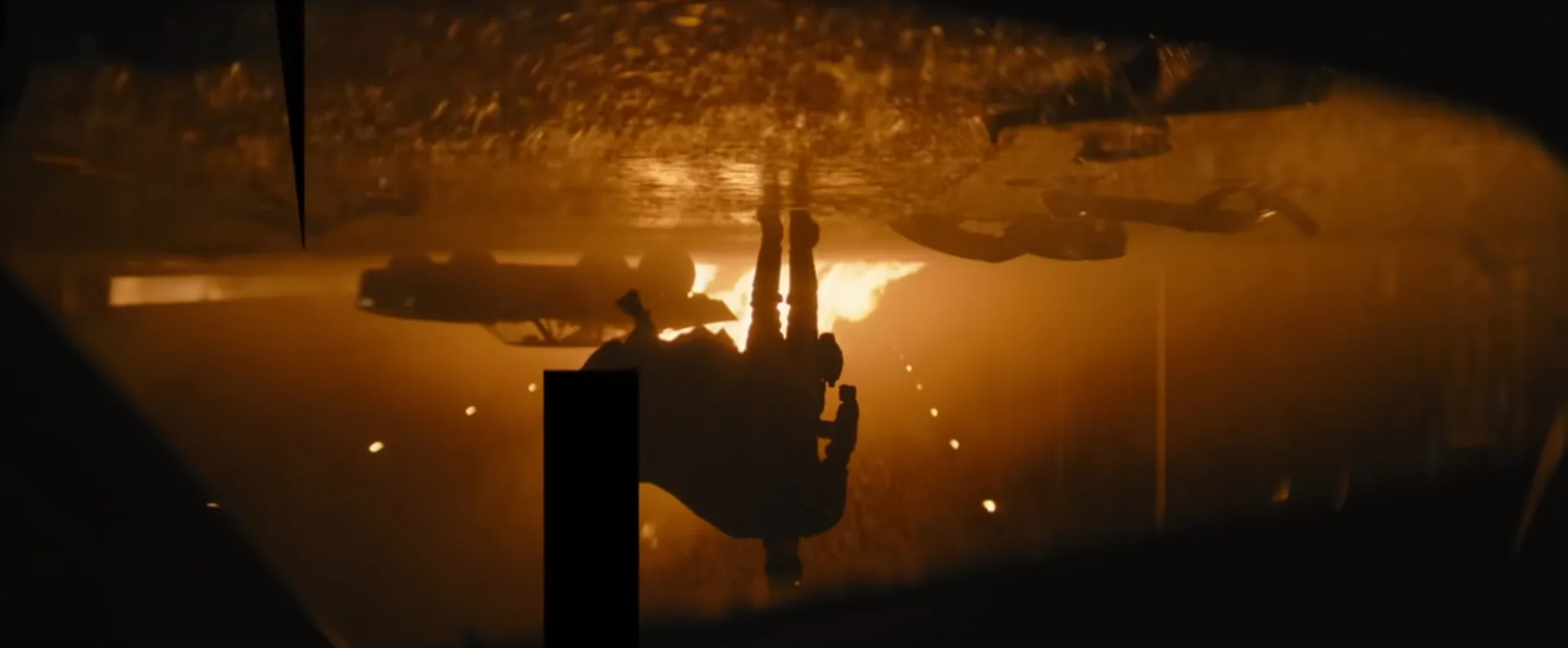 Warner Bros. tung trailer The Batman với loạt kẻ thù đáng gờm The Riddle, Mr. Penguin