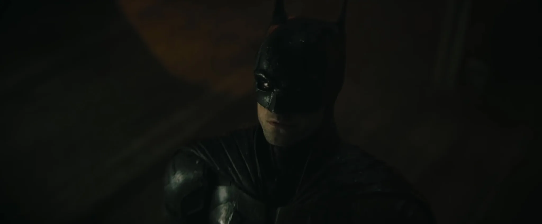Warner Bros. tung trailer The Batman với loạt kẻ thù đáng gờm The Riddle, Mr. Penguin