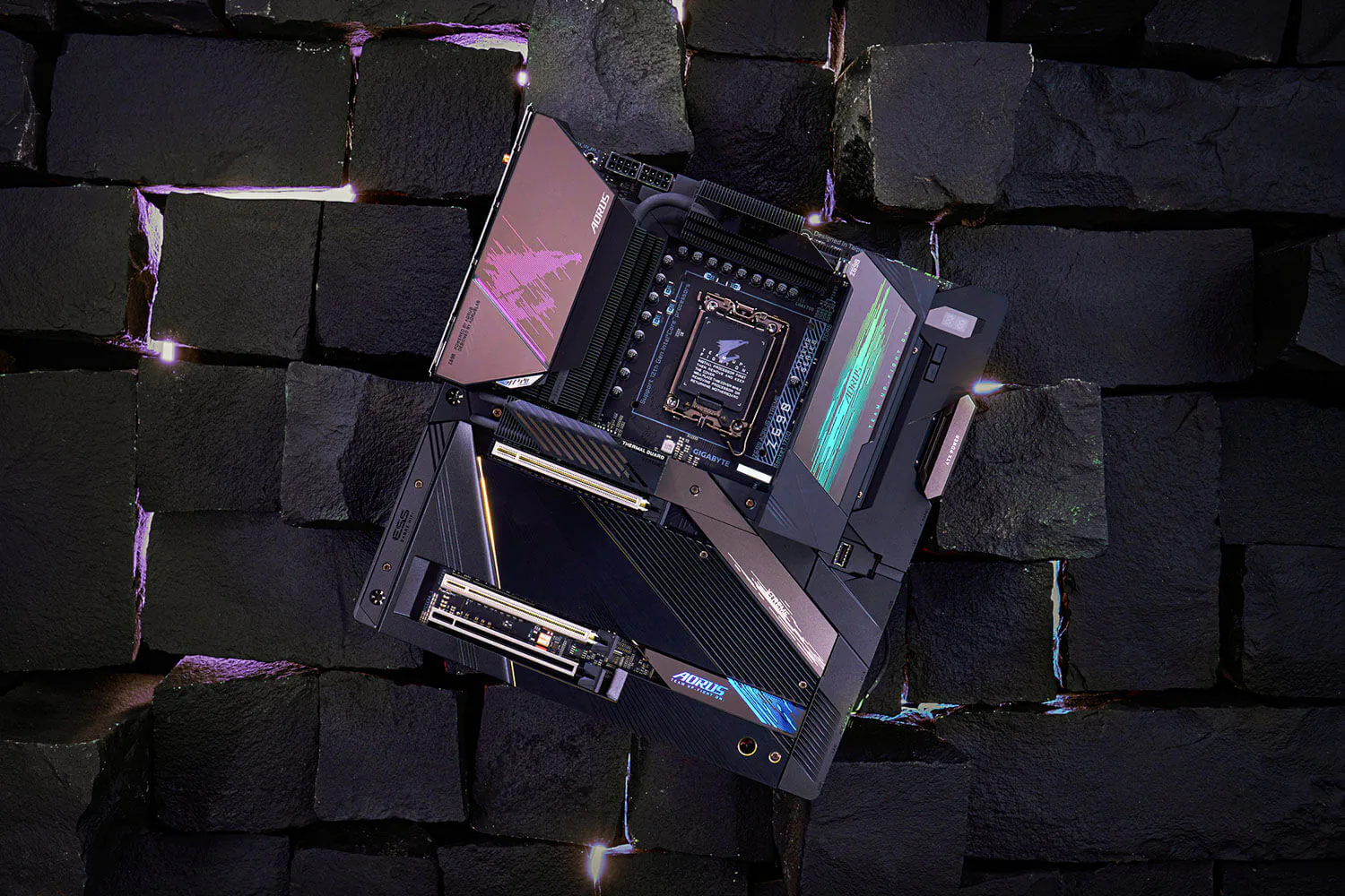 GIGABYTE ra mắt bo mạch chủ Z690 AORUS