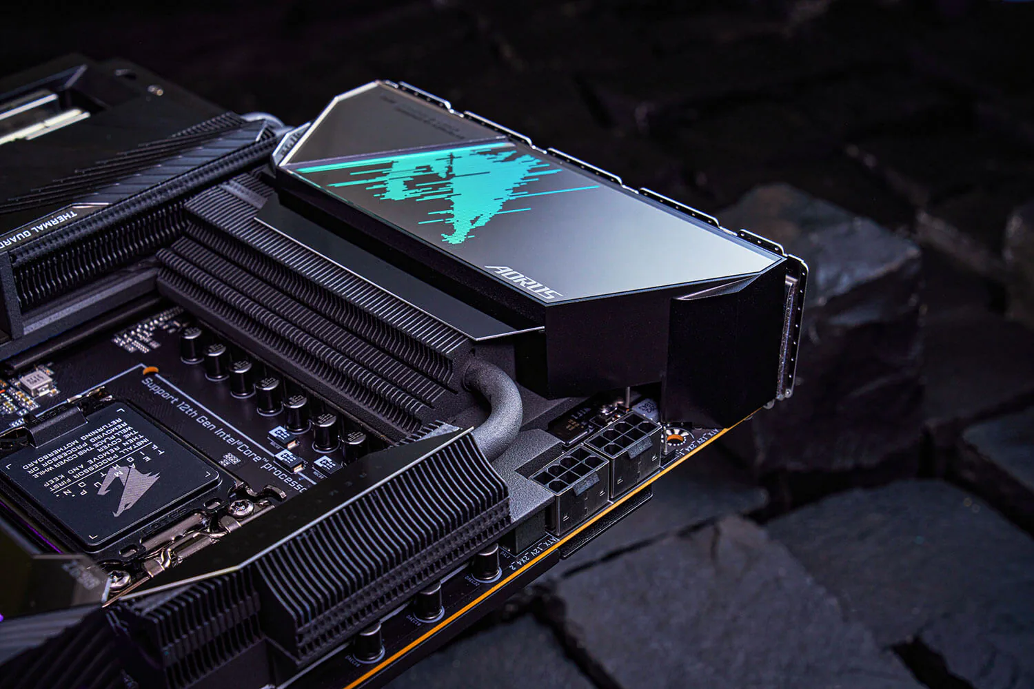 GIGABYTE ra mắt bo mạch chủ Z690 AORUS
