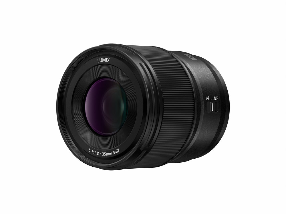 Panasonic ra mắt ống kính một tiêu cự tiêu chuẩn Lumix S 35mm F1.8