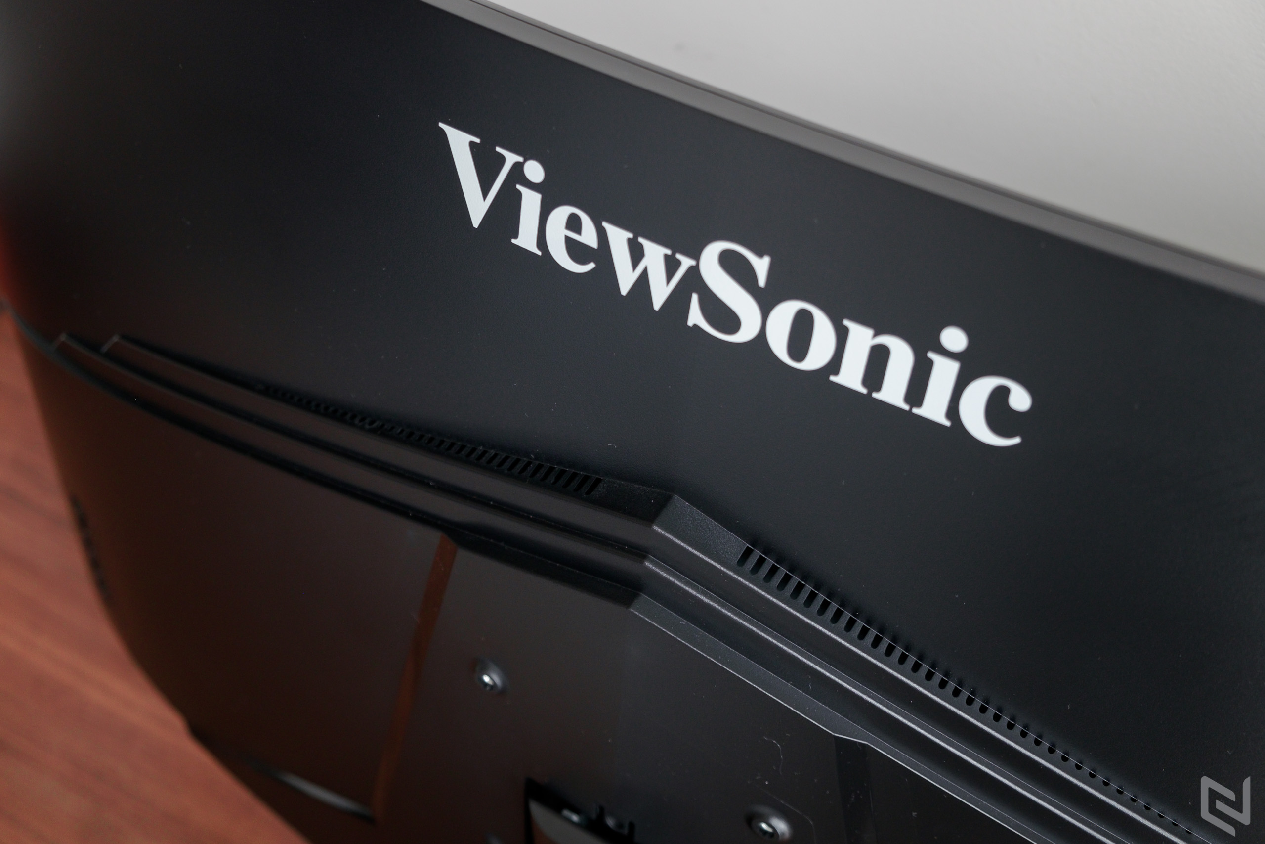 Đánh giá màn hình chơi game ViewSonic VX3218: 165Hz, cong 1500R, giá hợp lý