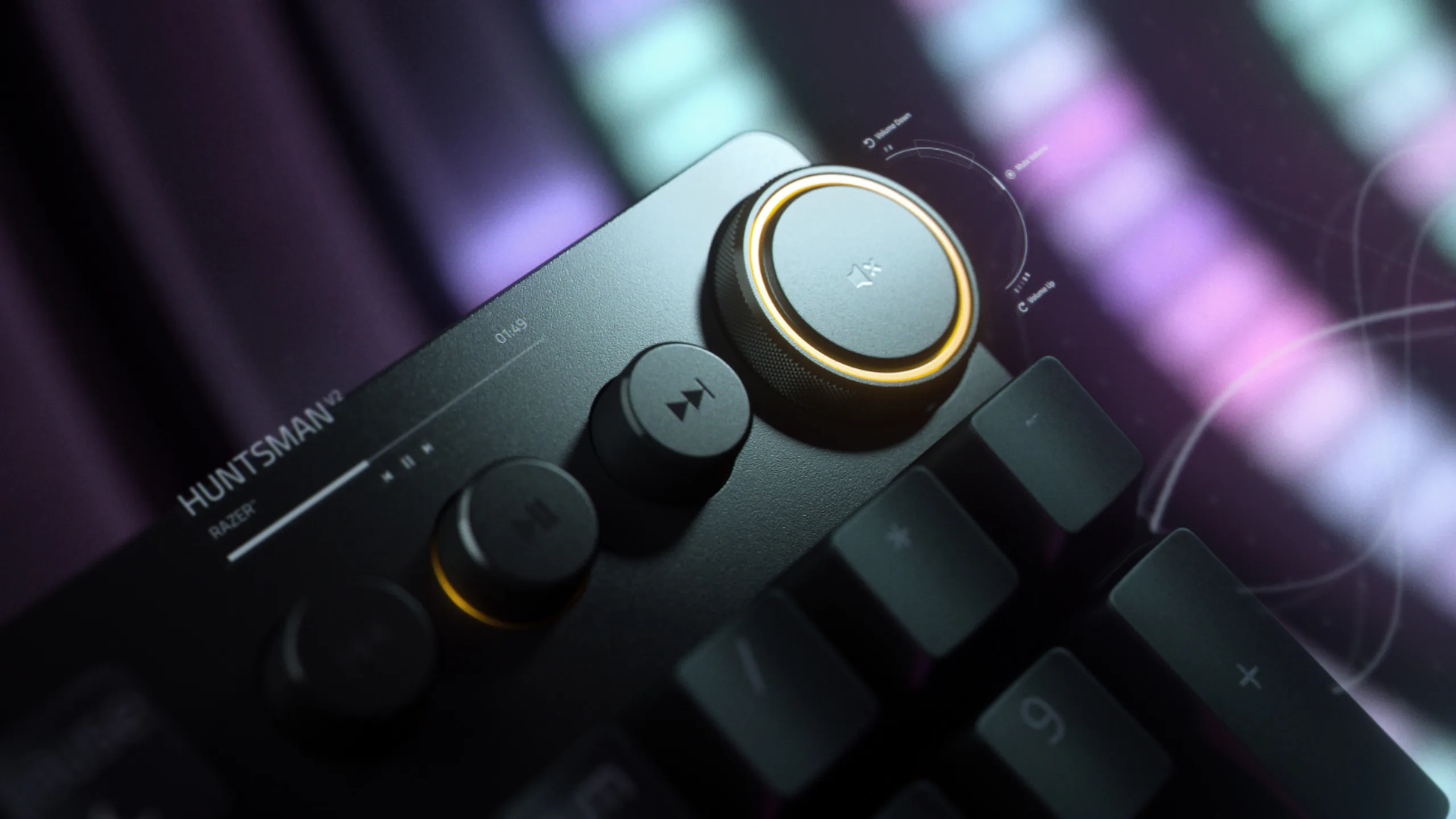 Cận cảnh bàn phím nhanh nhất thế giới - Razer Huntsman V2