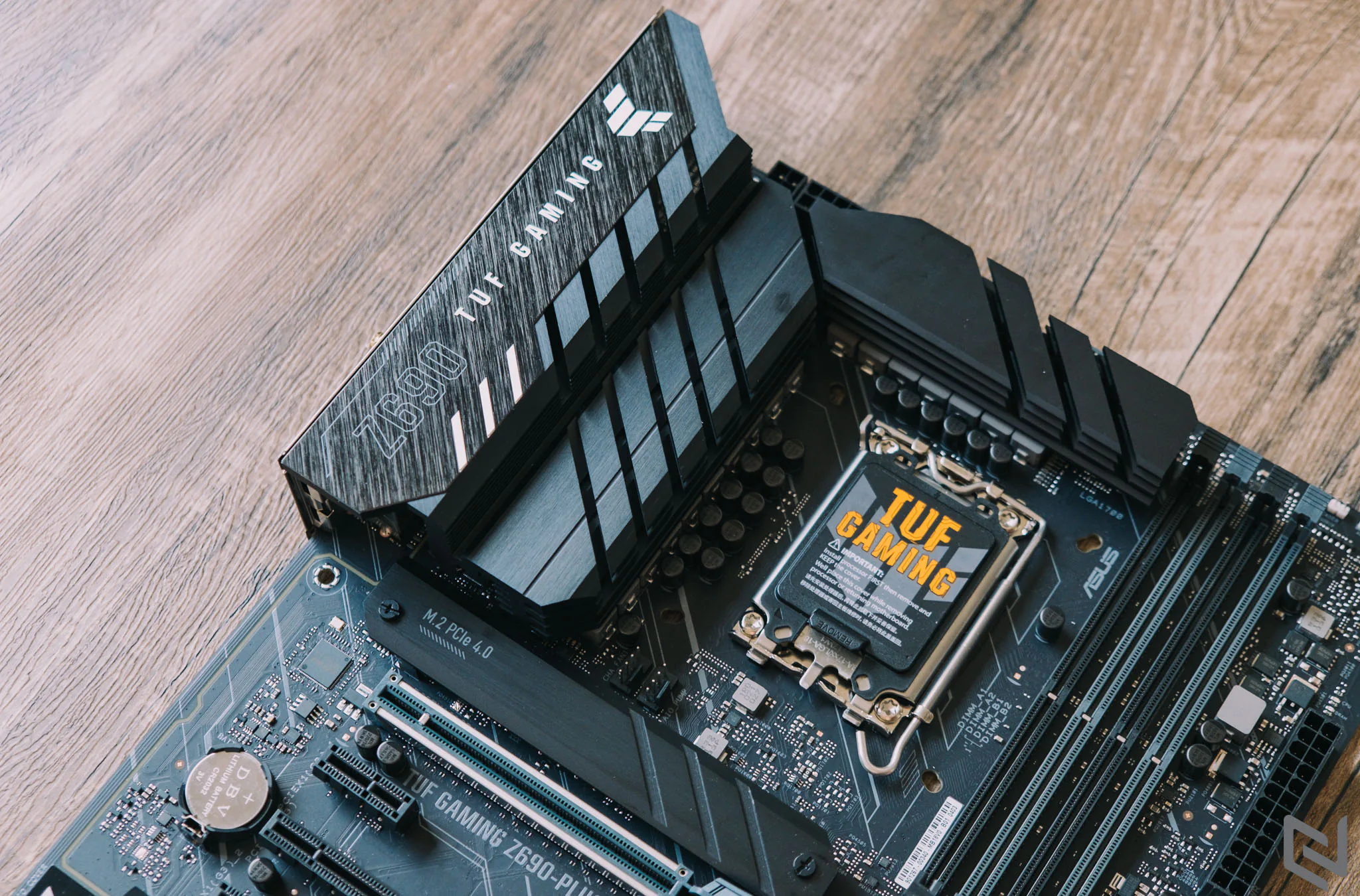 Trên tay bo mạch chủ ASUS TUF Gaming Z690-Plus WiFi D4: Hiệu năng ổn định với hỗ trợ Intel Core 12th