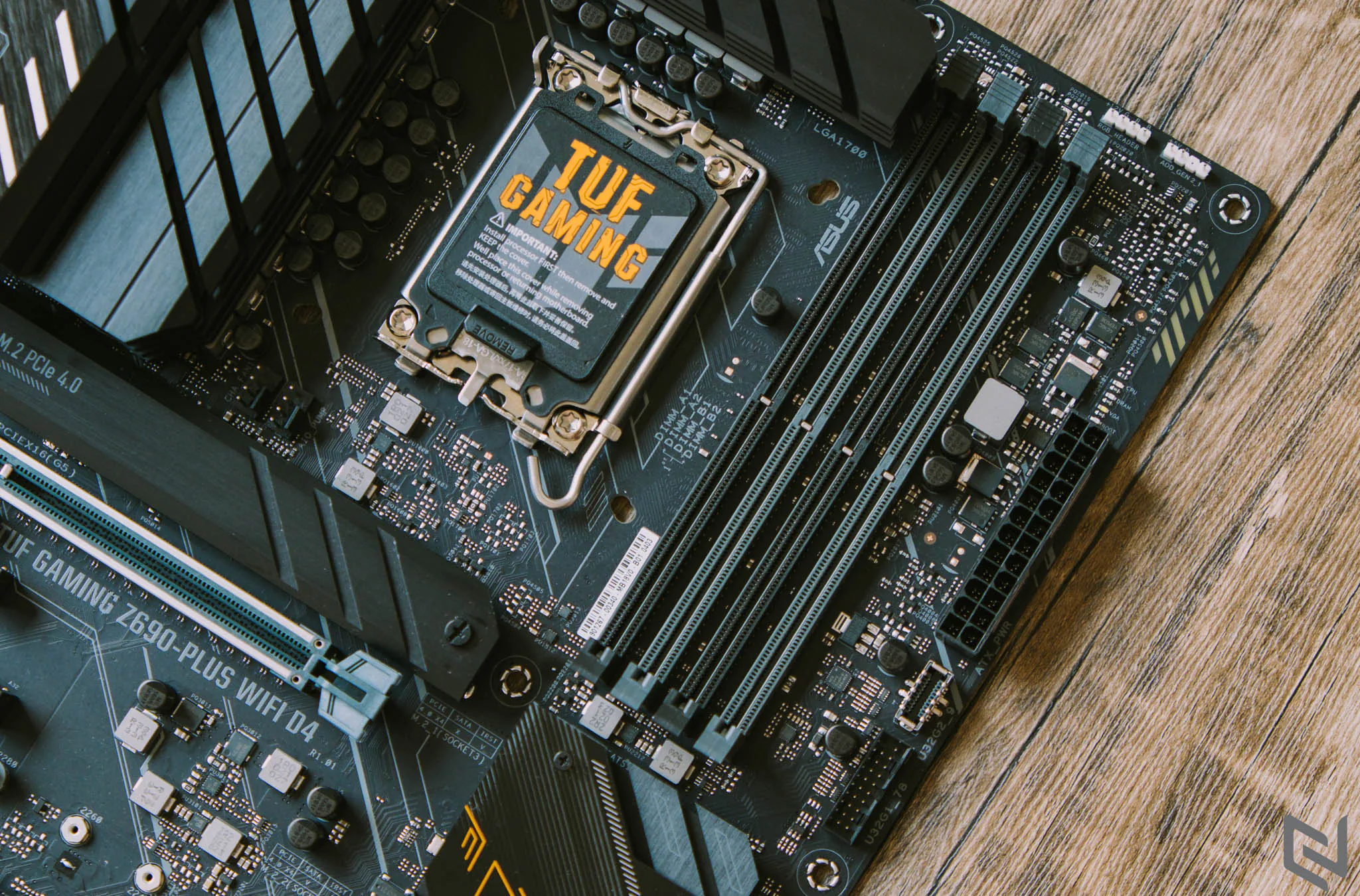 Trên tay bo mạch chủ ASUS TUF Gaming Z690-Plus WiFi D4: Hiệu năng ổn định với hỗ trợ Intel Core 12th