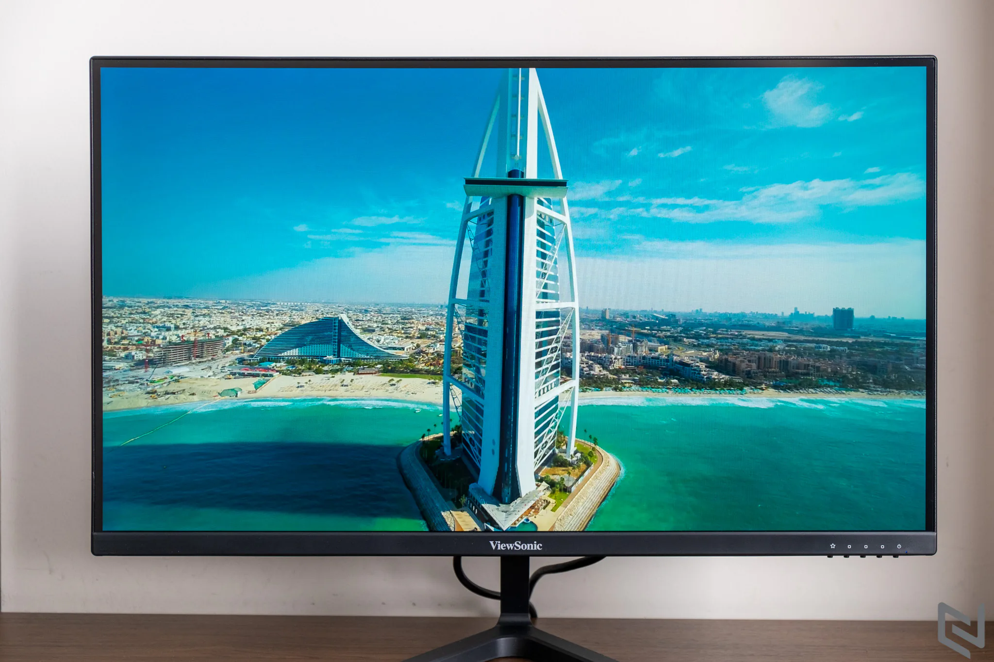 Đánh giá màn hình chơi game ViewSonic VX2718-P-MHD: Tần số 165Hz, tốc độ phản hồi 1ms, giá vừa túi tiền