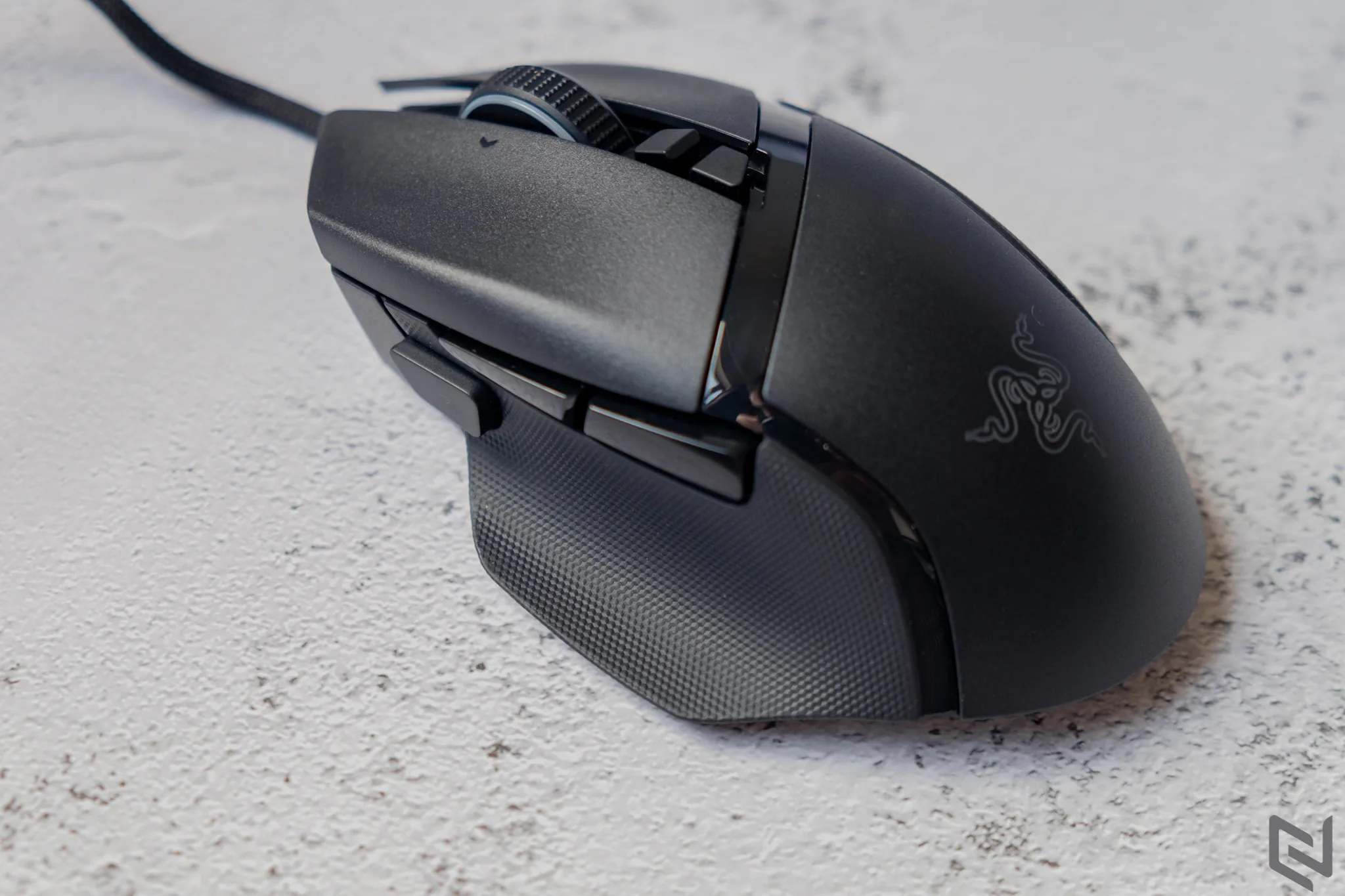 Đánh giá chuột chơi game Razer Basilisk V3: Hiệu năng khủng, hiệu ứng đèn LED đẹp, gần chạm ngưỡng hoàn mỹ