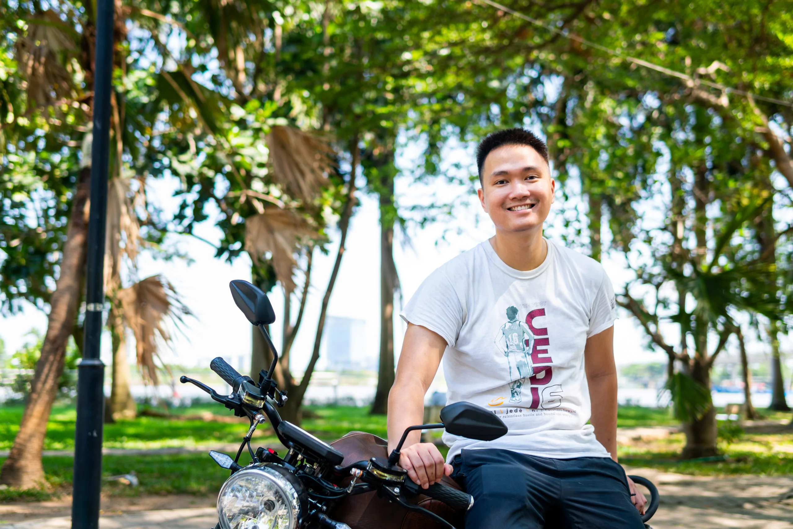 Dat Bike ra mắt xe máy điện Weaver 200, sạc pin 3 giờ, chạy được 200km