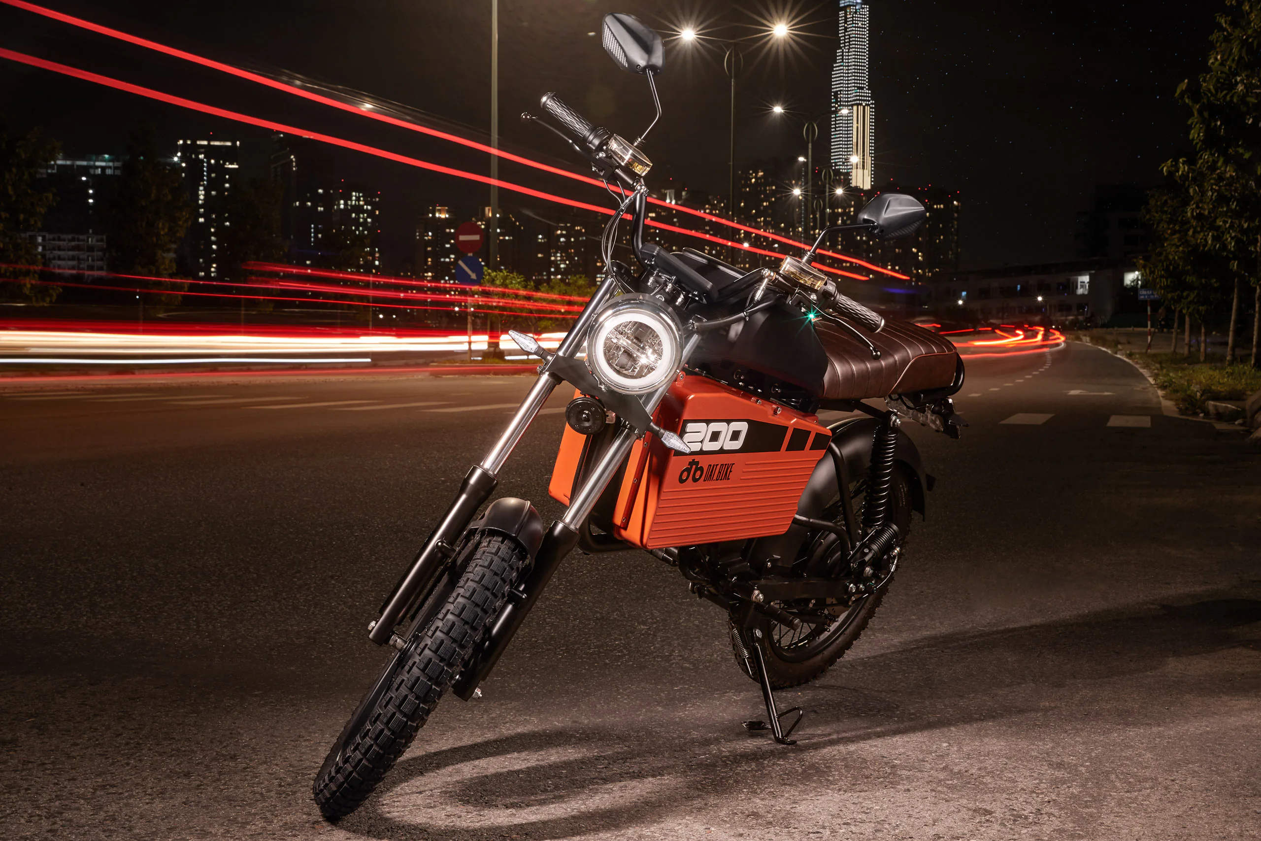 Dat Bike ra mắt xe máy điện Weaver 200, sạc pin 3 giờ, chạy được 200km
