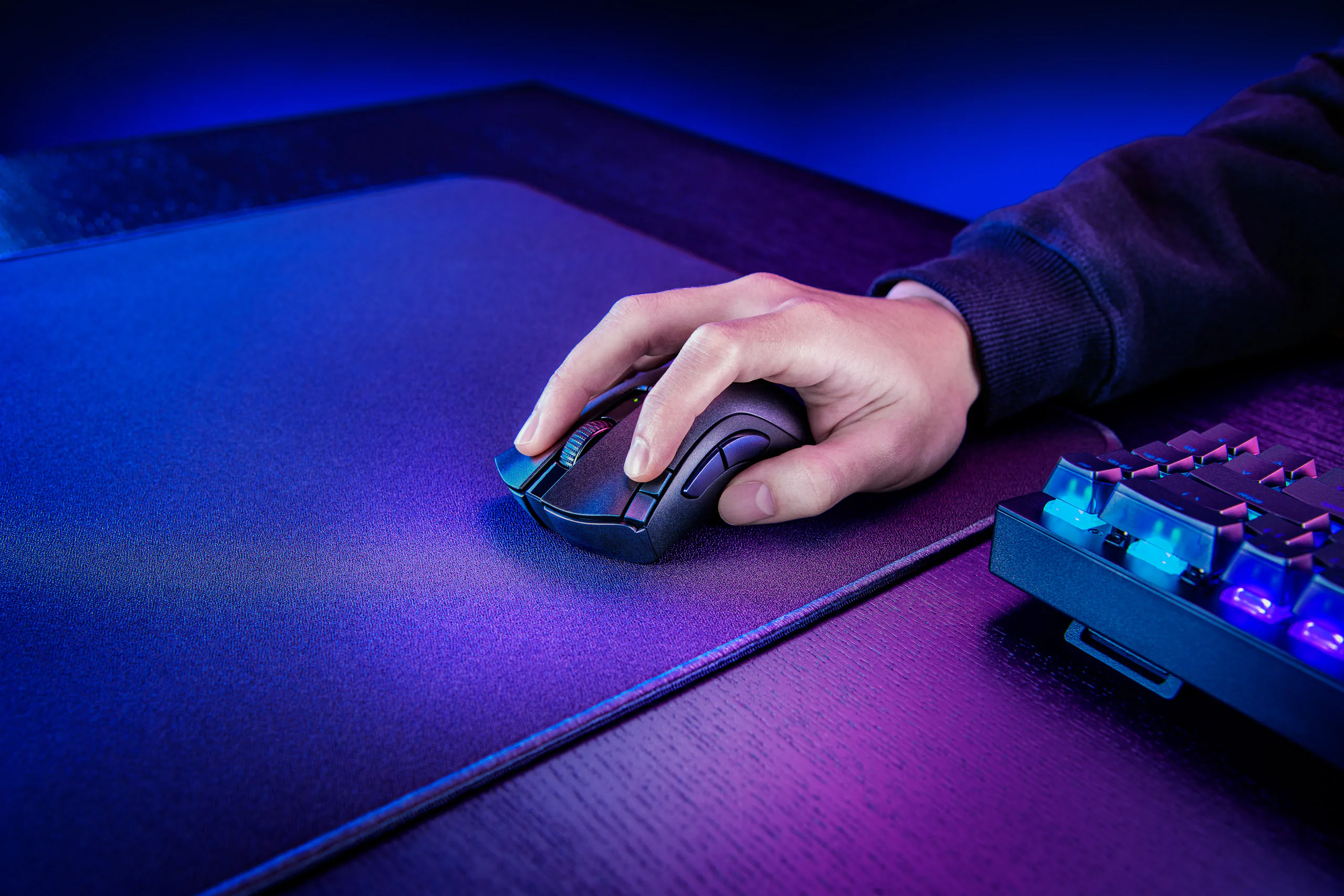 Razer giới thiệu tai nghe Kraken V3, chuột DeathAdder V2 X HyperSpeed tại Razercon 2021