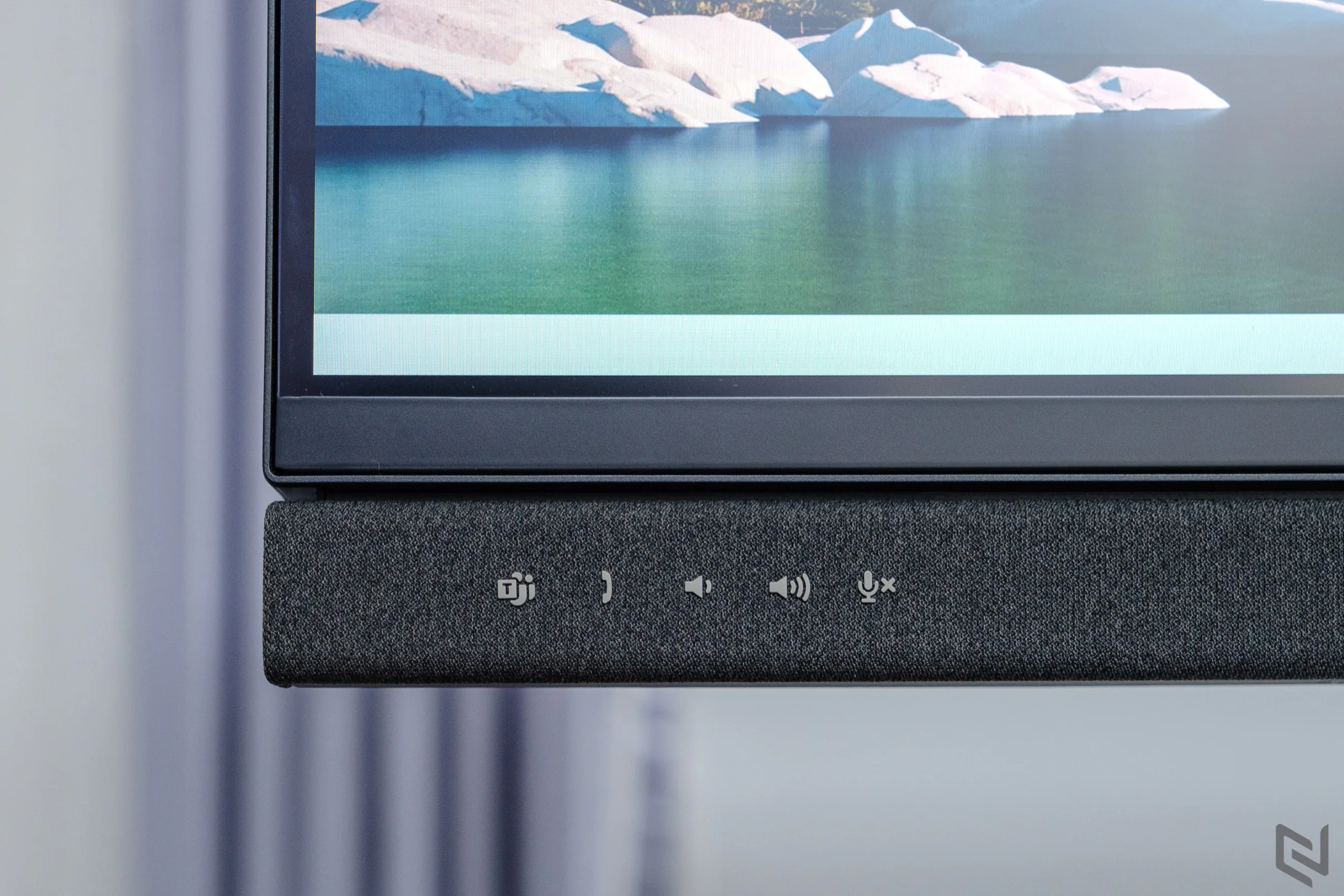Đánh giá màn hình Dell C3422WE: Kích thước 34-inch tỉ lệ 21:9, độ phân giải WQHD, tích hợp loa và webcam
