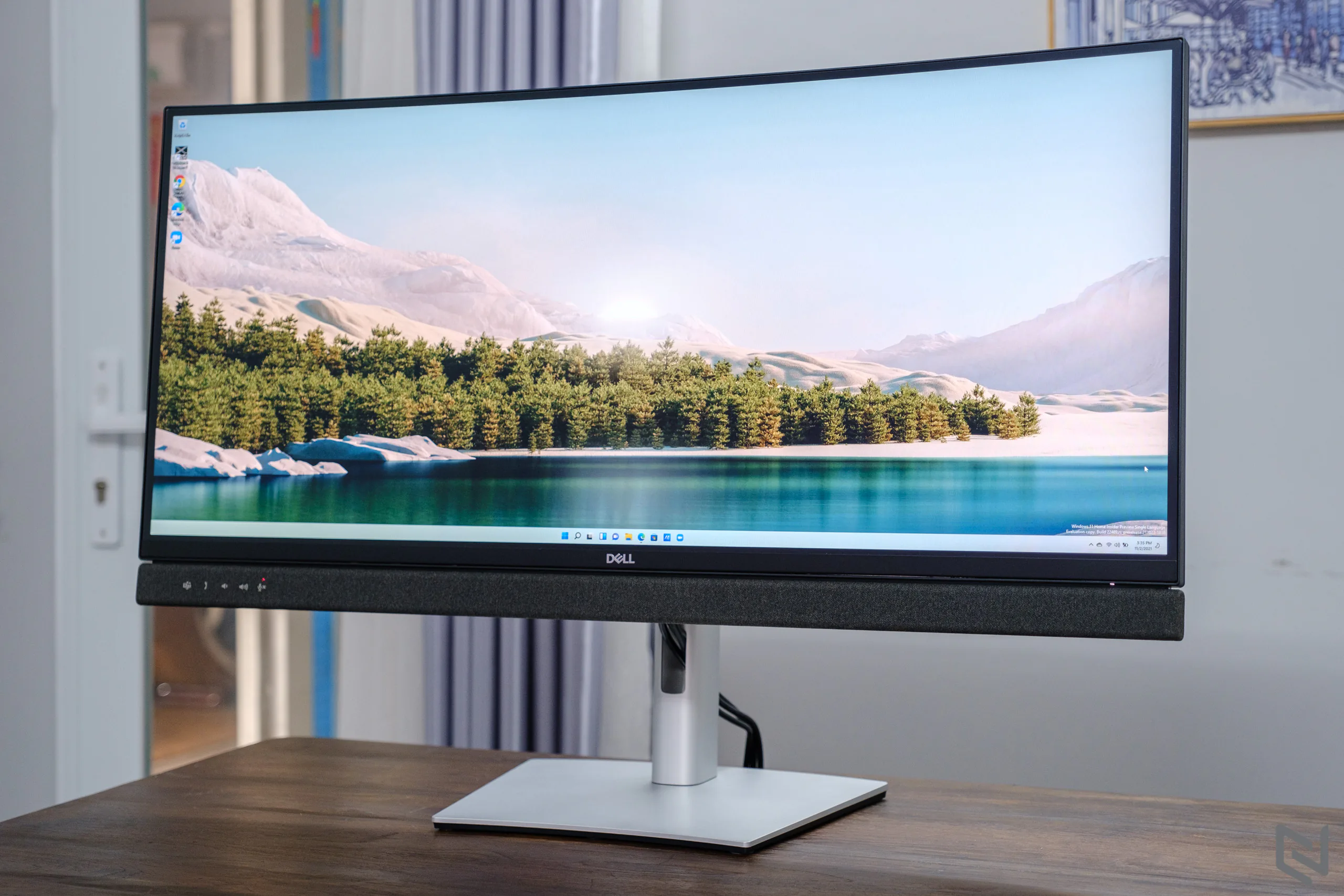 Đánh giá màn hình Dell C3422WE: Kích thước 34-inch tỉ lệ 21:9, độ phân giải WQHD, tích hợp loa và webcam