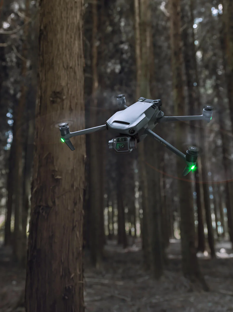 DJI ra mắt Mavic 3 mới cải tiến camera, thêm các tính năng an toàn và cải thiện thời gian bay