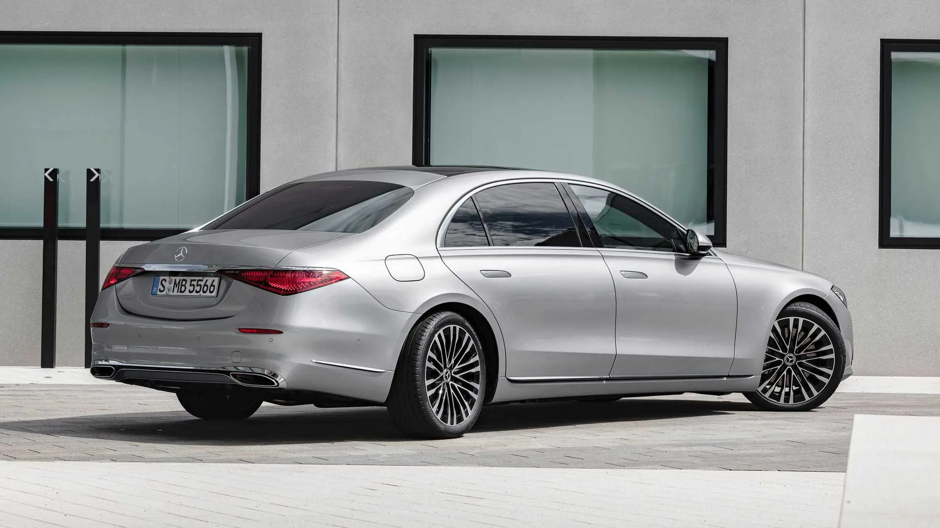 Mercedes-Benz S-Class 2021 ra mắt tại Việt Nam với giá từ 5.2 tỷ đồng