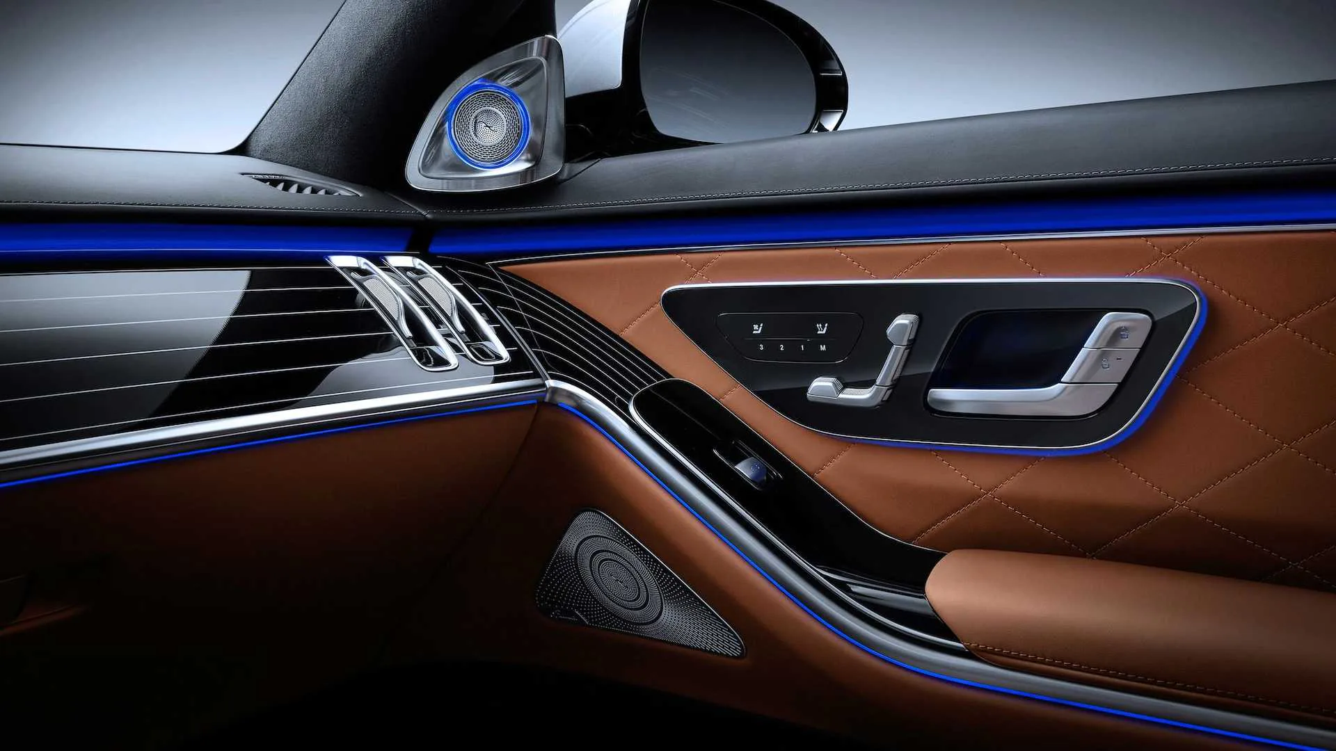 Mercedes-Benz S-Class 2021 ra mắt tại Việt Nam với giá từ 5.2 tỷ đồng