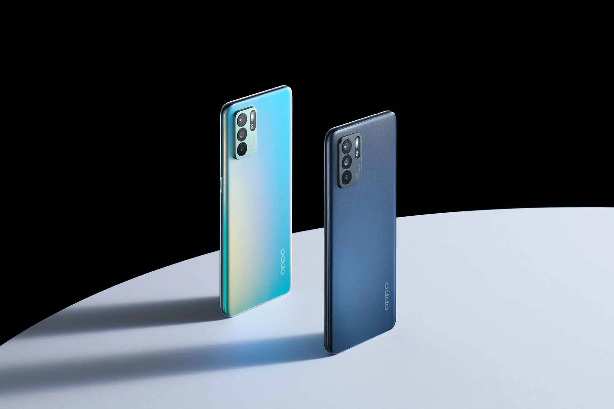 OPPO Reno6 Series là smartphone bán chạy số 1 phân khúc tầm trung trong tháng 10/2021, đóng góp 1.2 tỷ đồng vào quỹ hy vọng