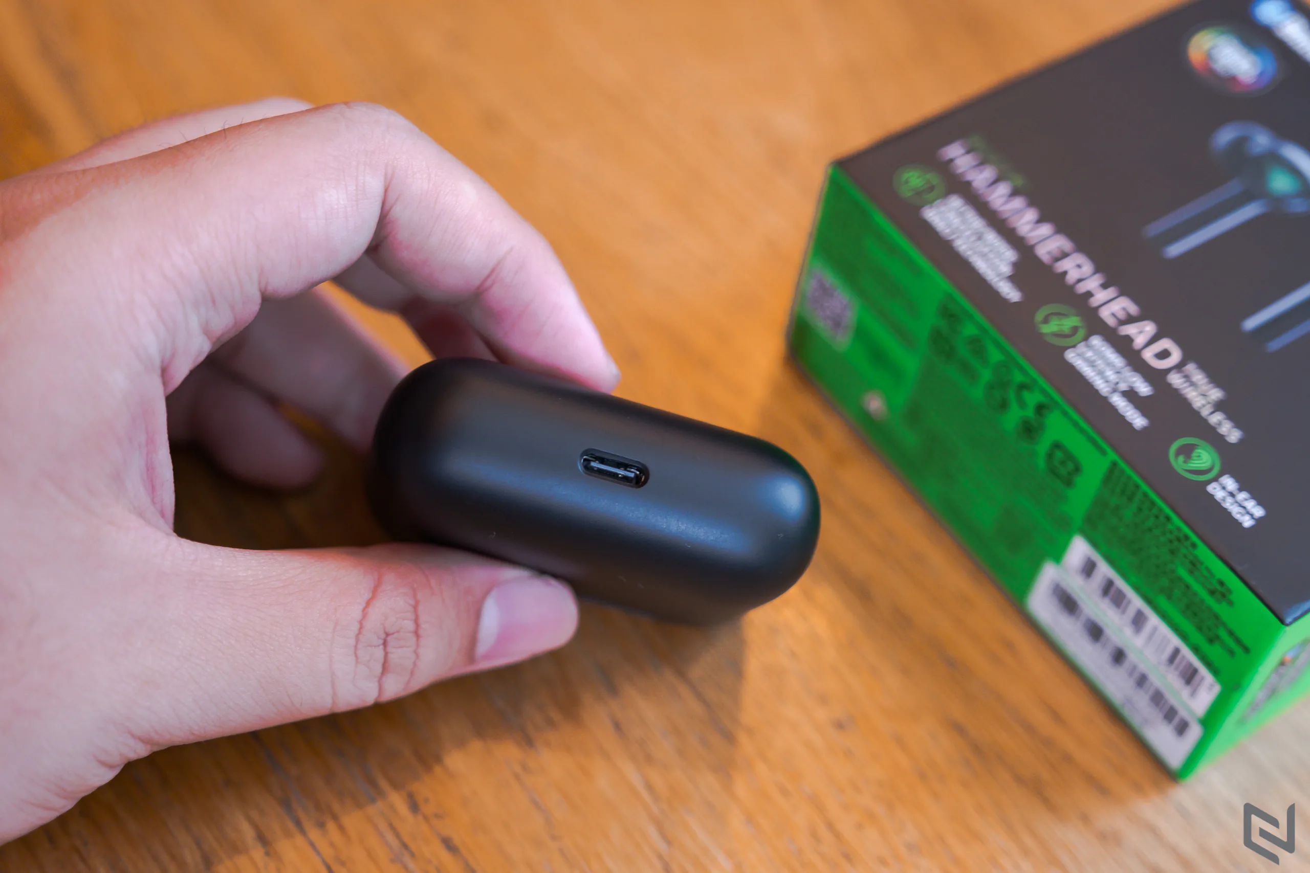 Đánh giá Razer HammerHead True Wireless 2021: Tai nghe không dây đậm chất game thủ, đèn LED đẹp mắt, chế độ Gaming Mode giảm độ trễ ấn tượng