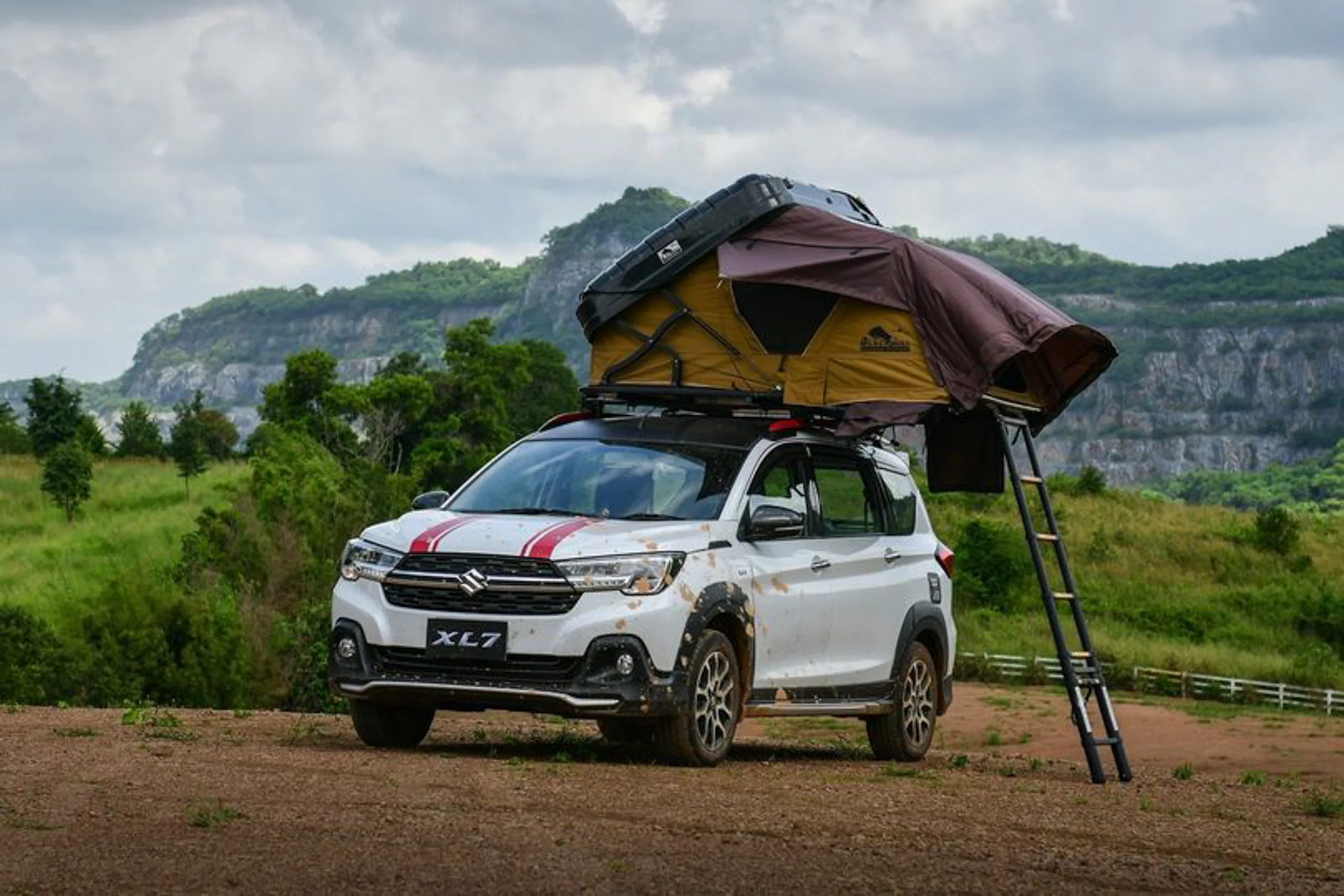 Suzuki Ertiga và XL7, hai mẫu xe 7 chỗ tốn ít chi phí hàng đầu Việt Nam