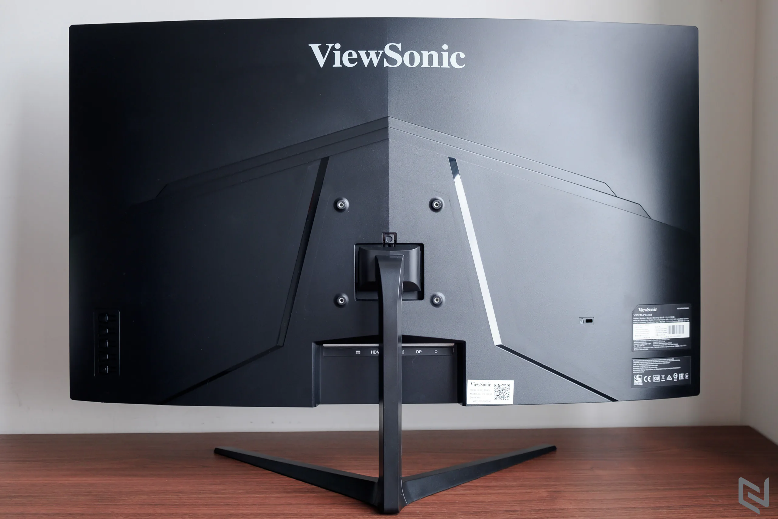 Đánh giá màn hình chơi game ViewSonic VX3218: 165Hz, cong 1500R, giá hợp lý