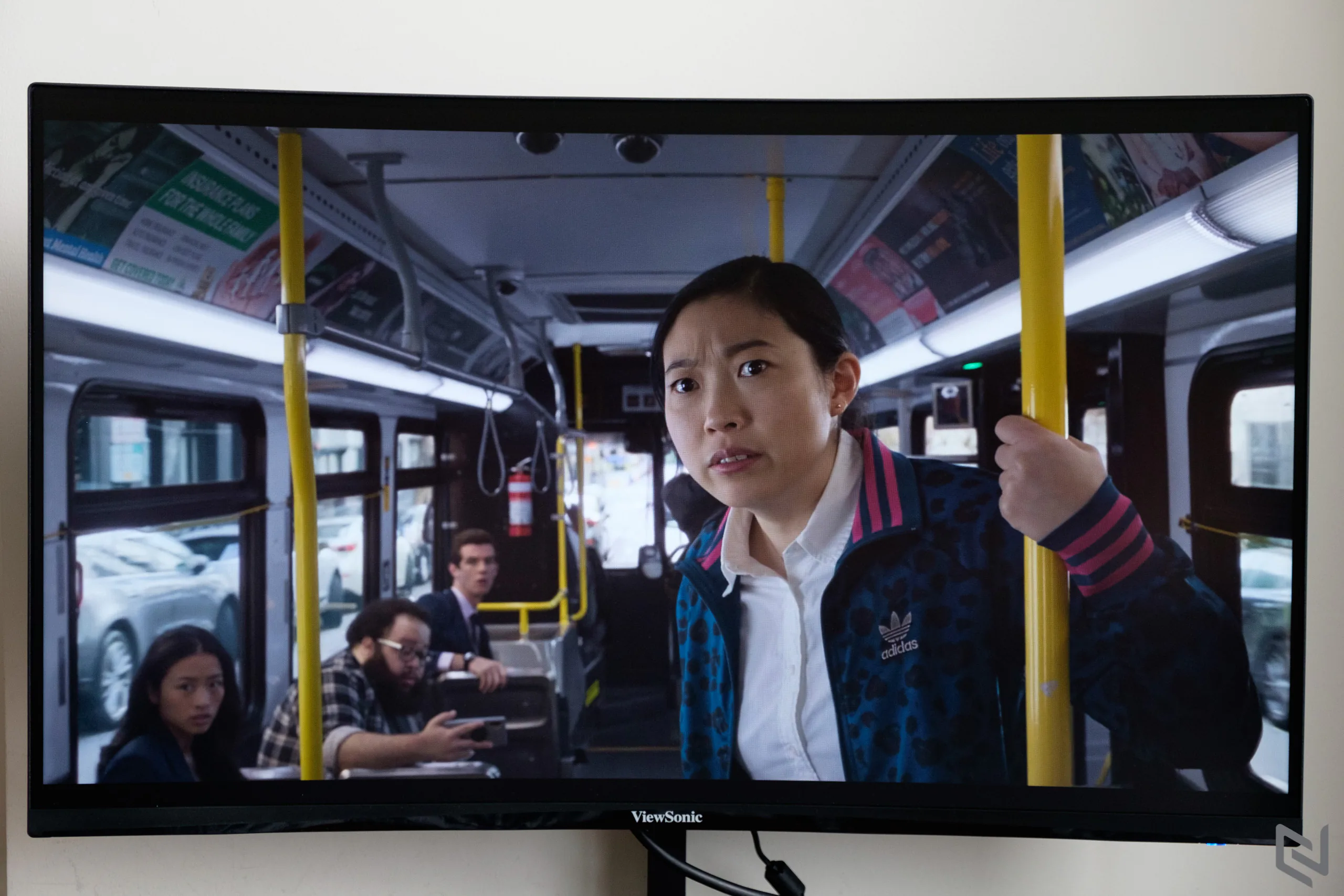 Đánh giá màn hình chơi game ViewSonic VX3218: 165Hz, cong 1500R, giá hợp lý