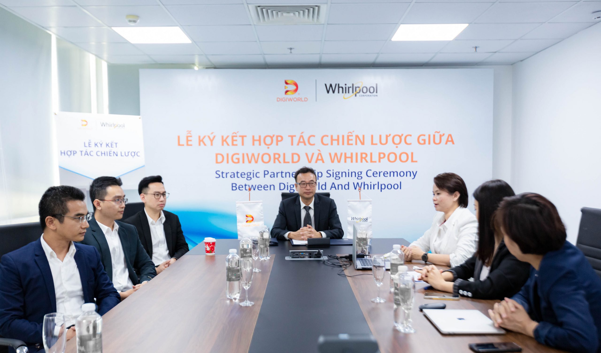 Lễ ký kết hợp tác chiến lược giữa Digiworld & Whirlpool