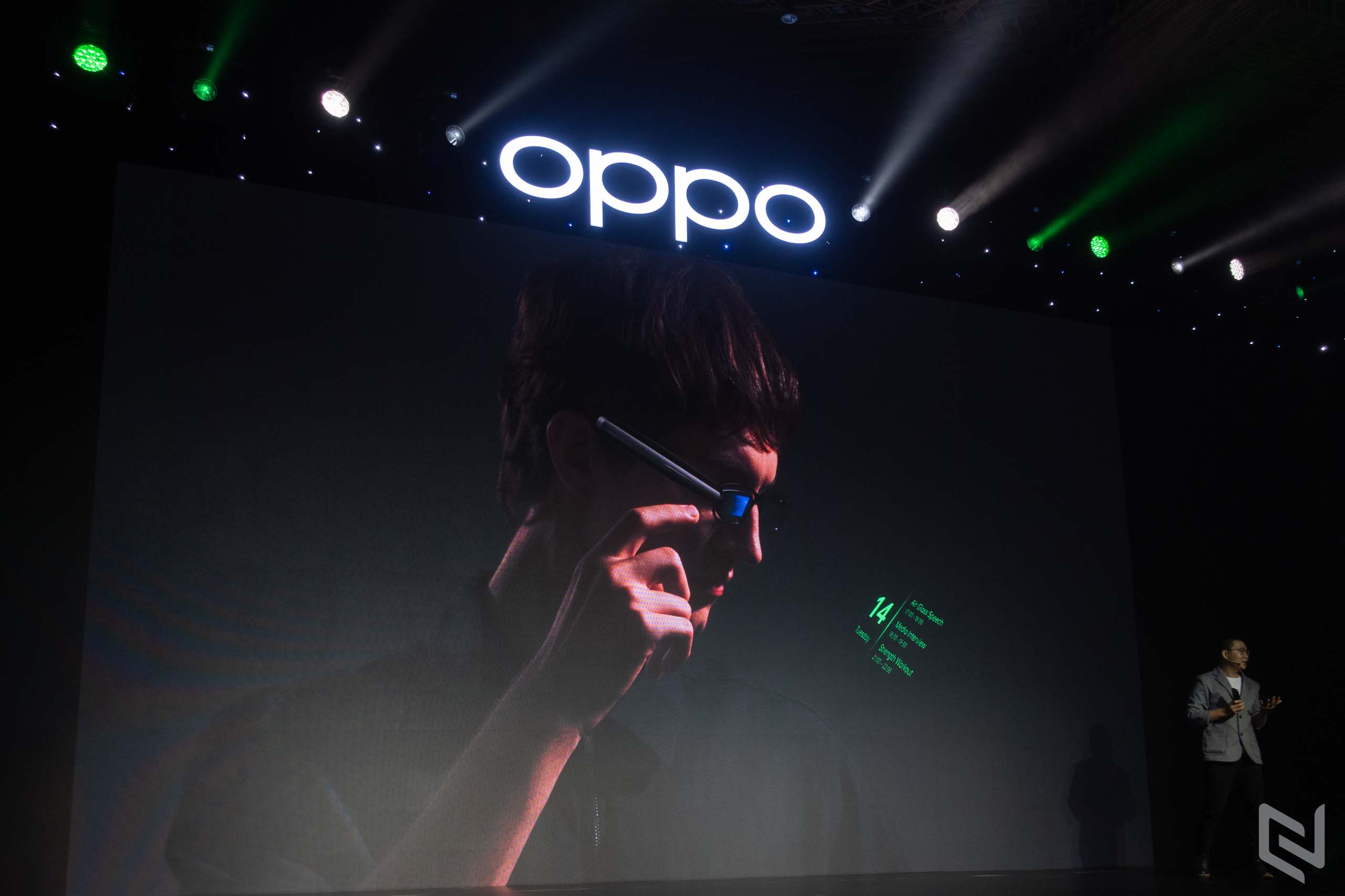OPPO giới thiệu Air Glass, với thiết kế cánh ve sầu sáng tạo và trang bị máy chiếu siêu nhỏ Spark