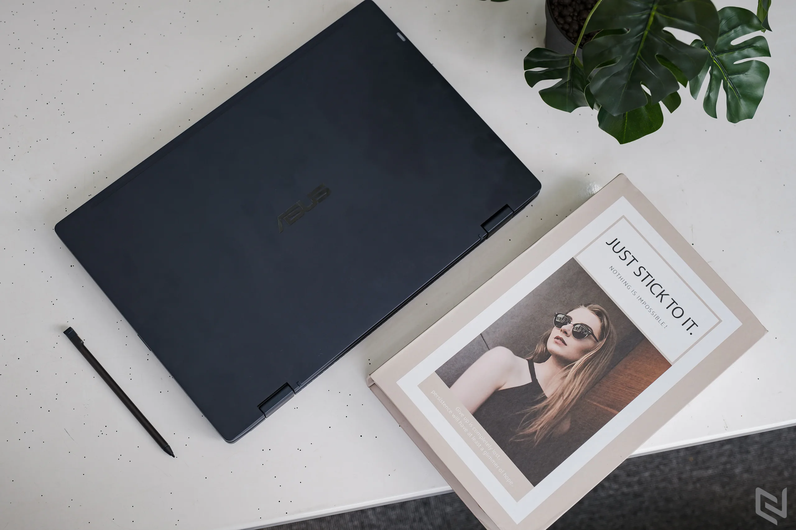 ASUS ra mắt ExpertBook B3 Flip, laptop xoay gập chuyên biệt dành cho giáo dục & doanh nghiệp