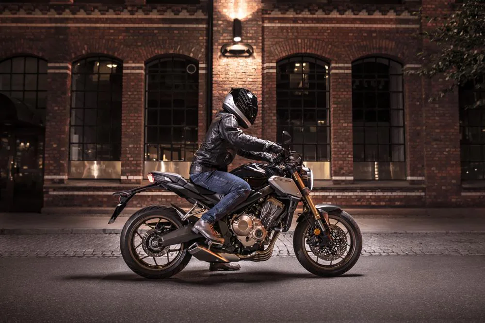 Honda Việt Nam giới thiệu loạt phiên bản mới mẫu xe phân khối lớn CB1000R, CB650R và CBR650R
