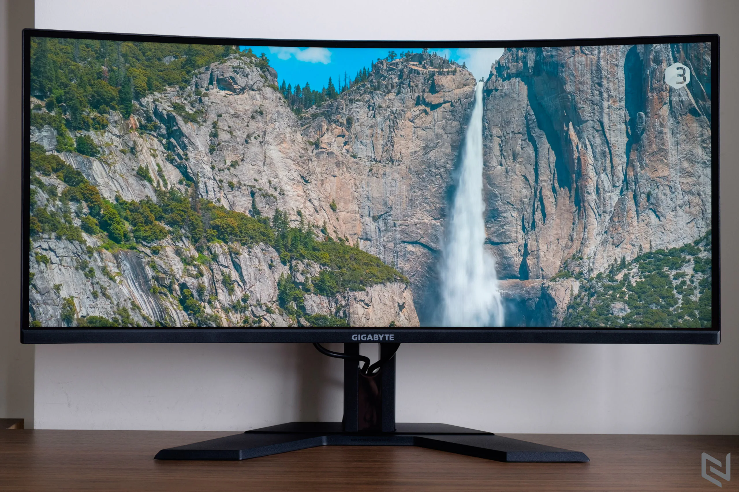 Đánh giá màn hình chơi game Gigabyte G34WQC: 34-inch 2K tỉ lệ 21:9 thú vị với tần số 144Hz giải trí tốt và giá hời