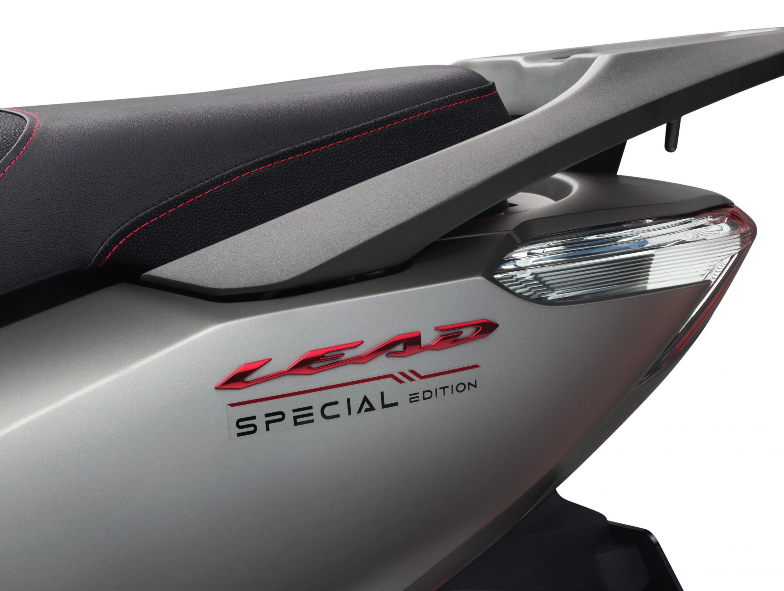 Honda ra mắt phiên bản LEAD 125cc mới giá từ 39 triệu đồng