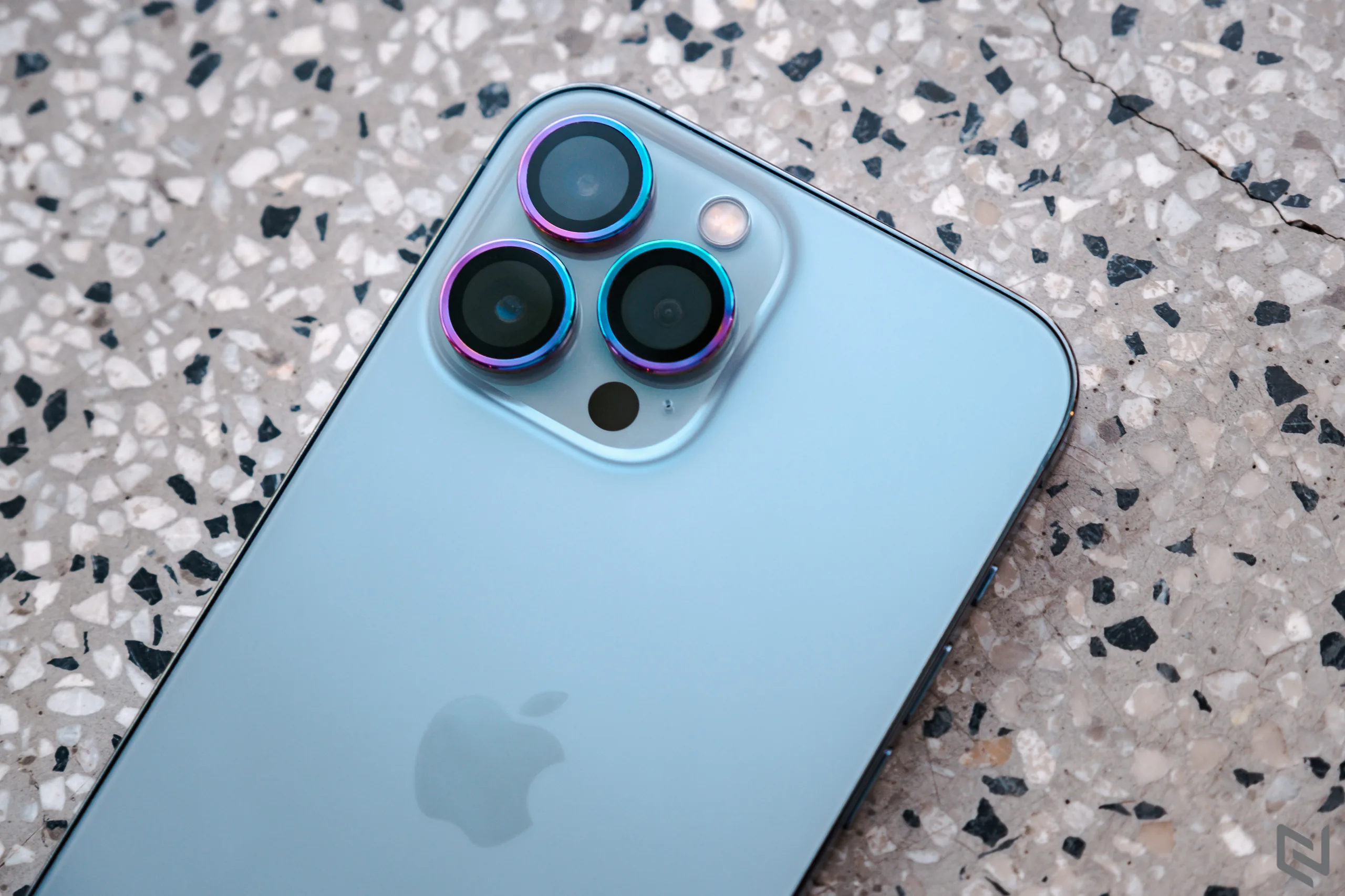 Trên tay bộ viền bảo vệ camera và kính cường lực iPhone 13 Pro Max HODA Sapphire