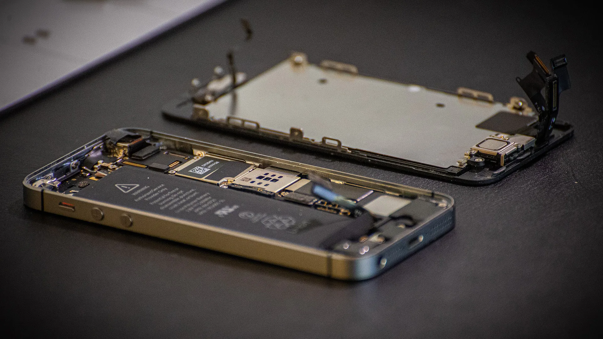 Hướng dẫn cách xem lịch sử dịch vụ của các thành phần trên iPhone với iOS 15 mới