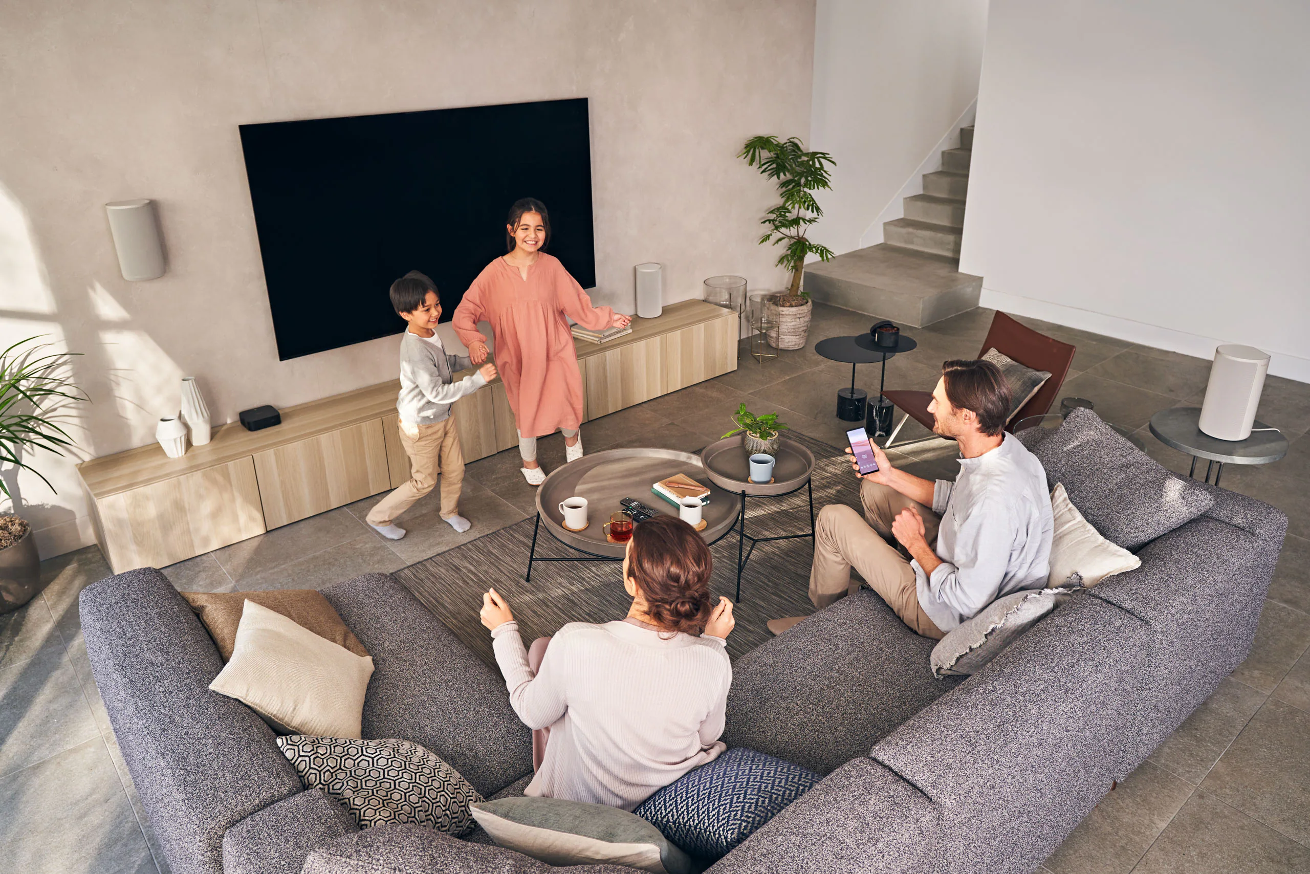 Trải nghiệm âm thanh vòm lên đỉnh cao mới với hệ thống rạp hát tại gia HT-A9 và Soundbar đầu bảng HT-A7000
