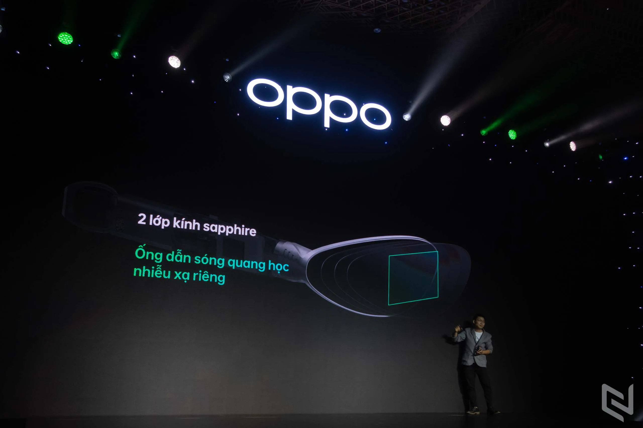 OPPO giới thiệu Air Glass, với thiết kế cánh ve sầu sáng tạo và trang bị máy chiếu siêu nhỏ Spark