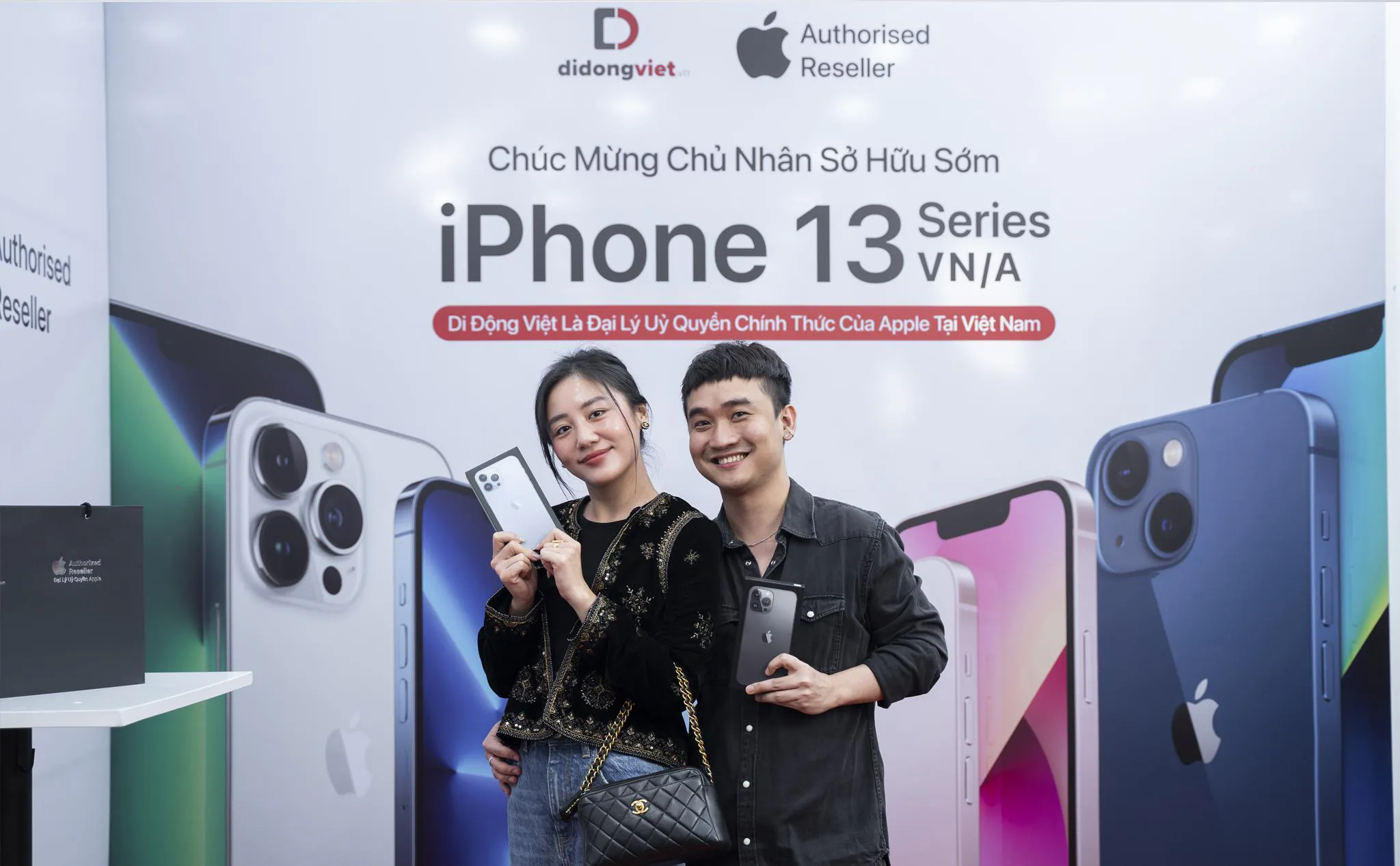 Sập giá đầu năm, iPhone 13 series bán chạy hơn bao giờ hết