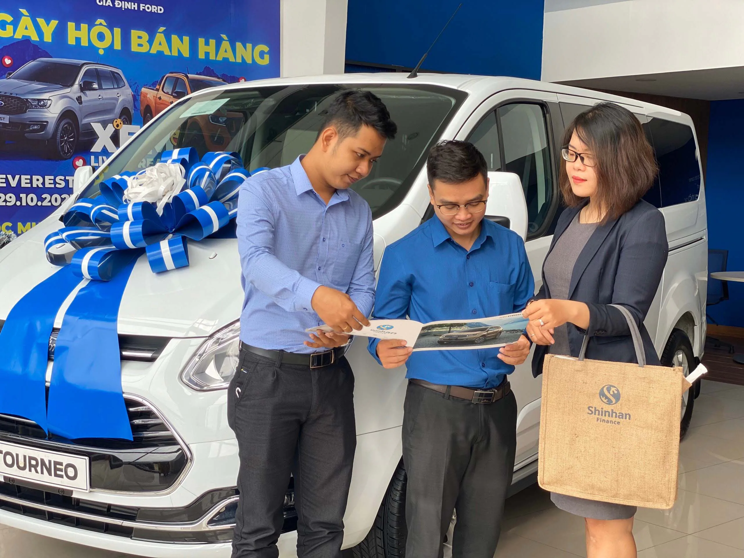 Shinhan Finance triển khai Chương trình “Mua sắm thoải mái, hoàn lãi kỳ đầu”
