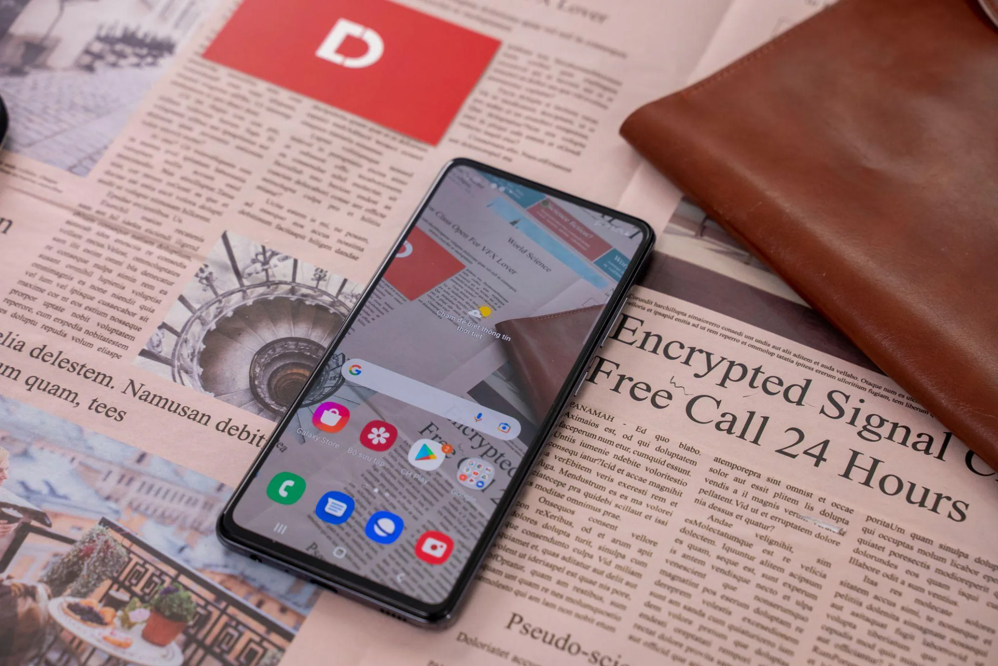 Smartphone, laptop, phụ kiện giảm đến 64% , kích cầu thị trường cuối năm bằng khung giờ giá sốc giảm thêm