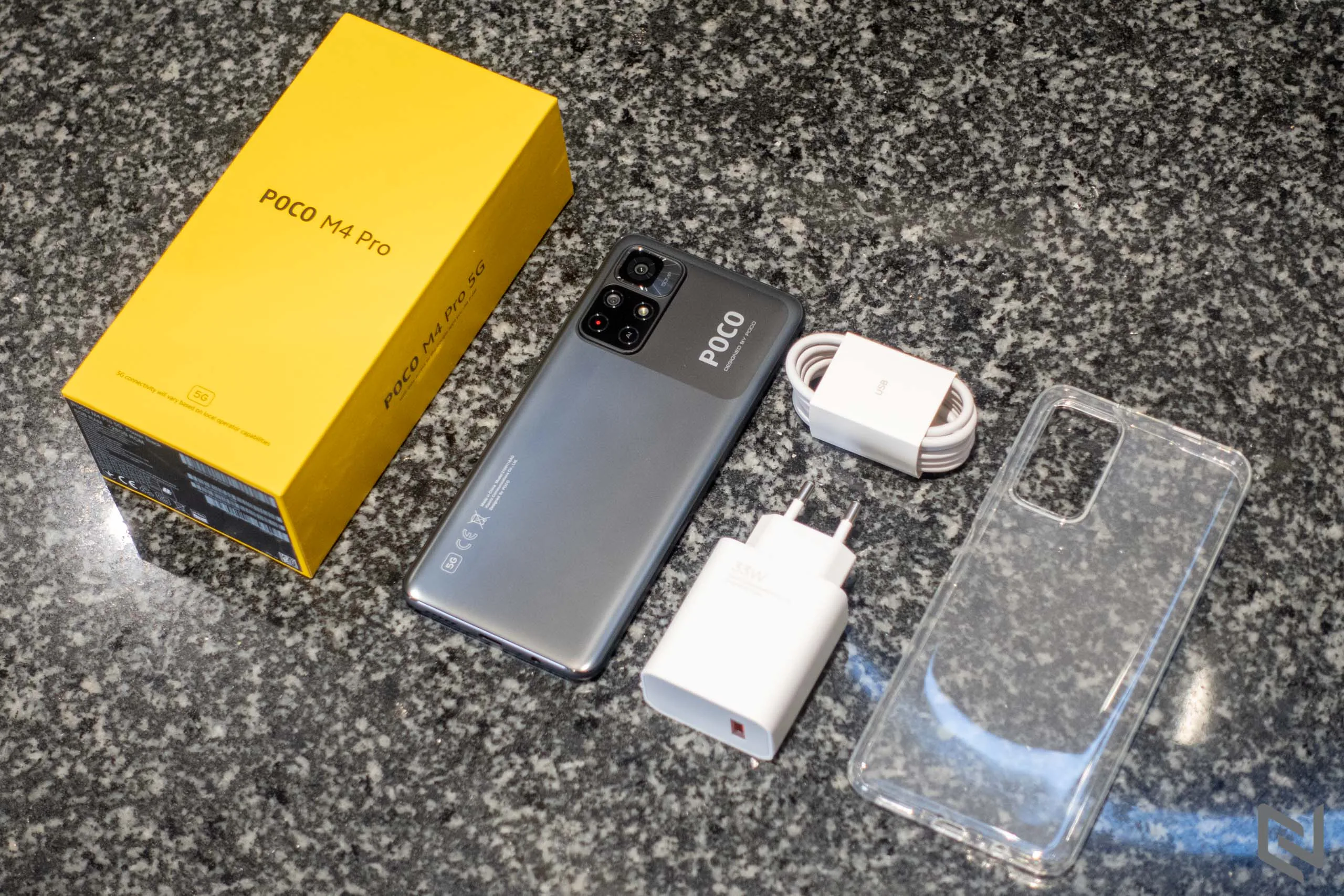 Mở hộp POCO M4 Pro 5G - Hoàn thiện cao cấp, cấu hình rất mạnh trong tầm giá 5 triệu đồng