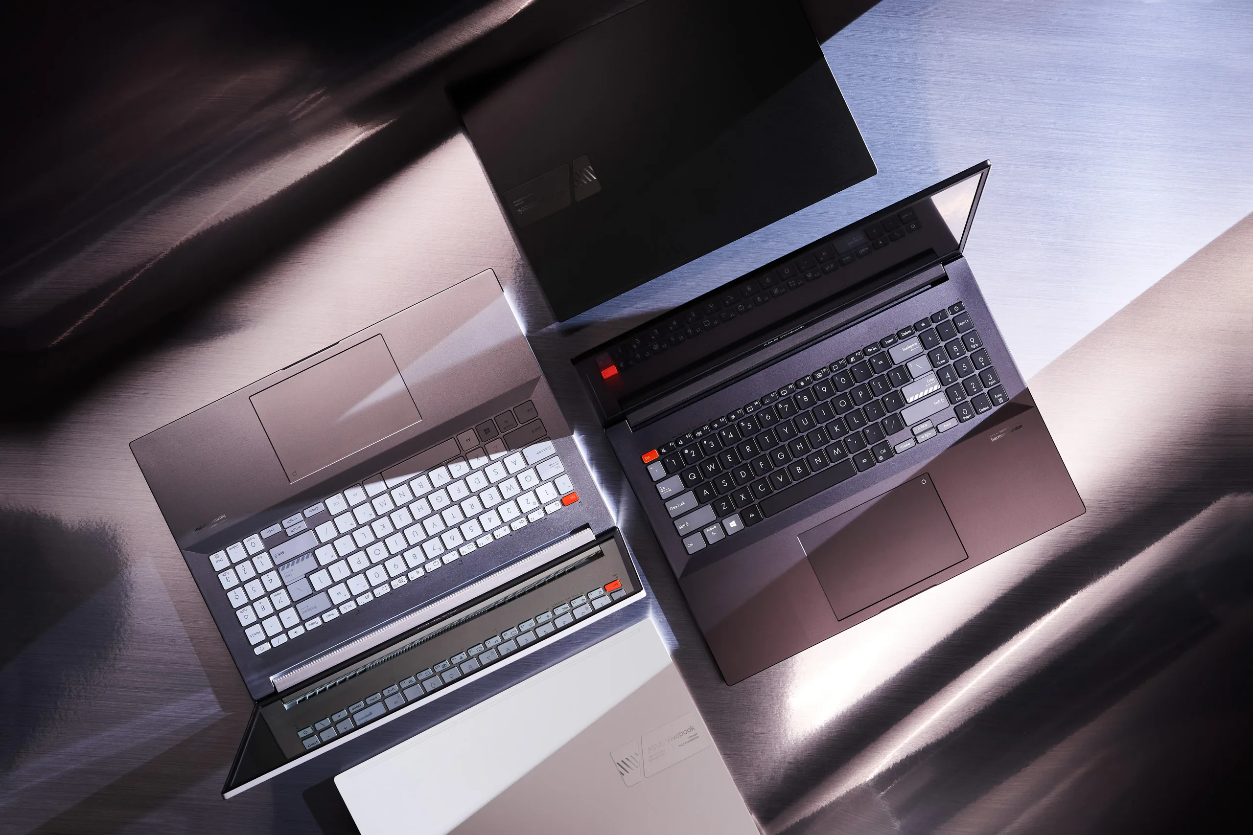 ASUS hoàn thiện giải pháp cho giới sáng tạo nội dung năng động với loạt laptop VivoBook Pro 14X OLED và VivoBook Pro 15 OLED