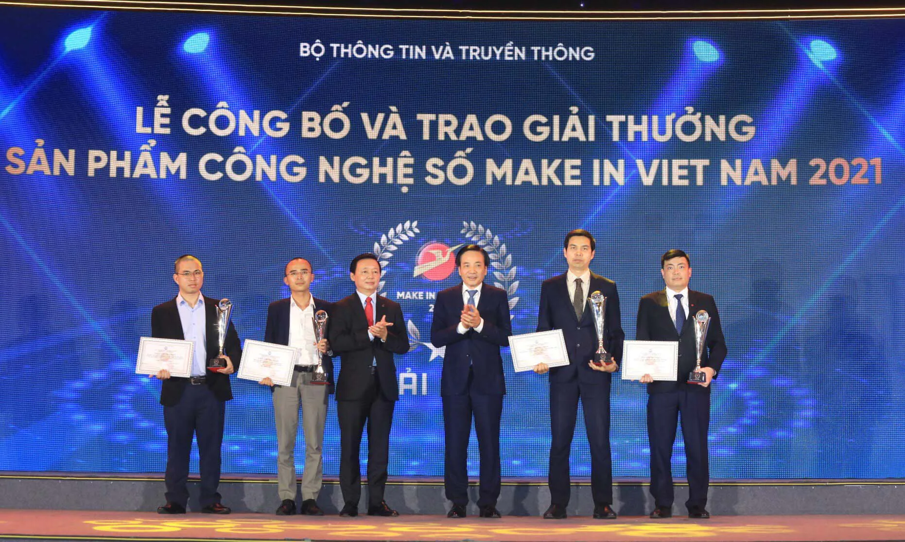 VNPT xuất sắc giành 01 giải Vàng và 01 Bạc của Make in Viet Nam 2021