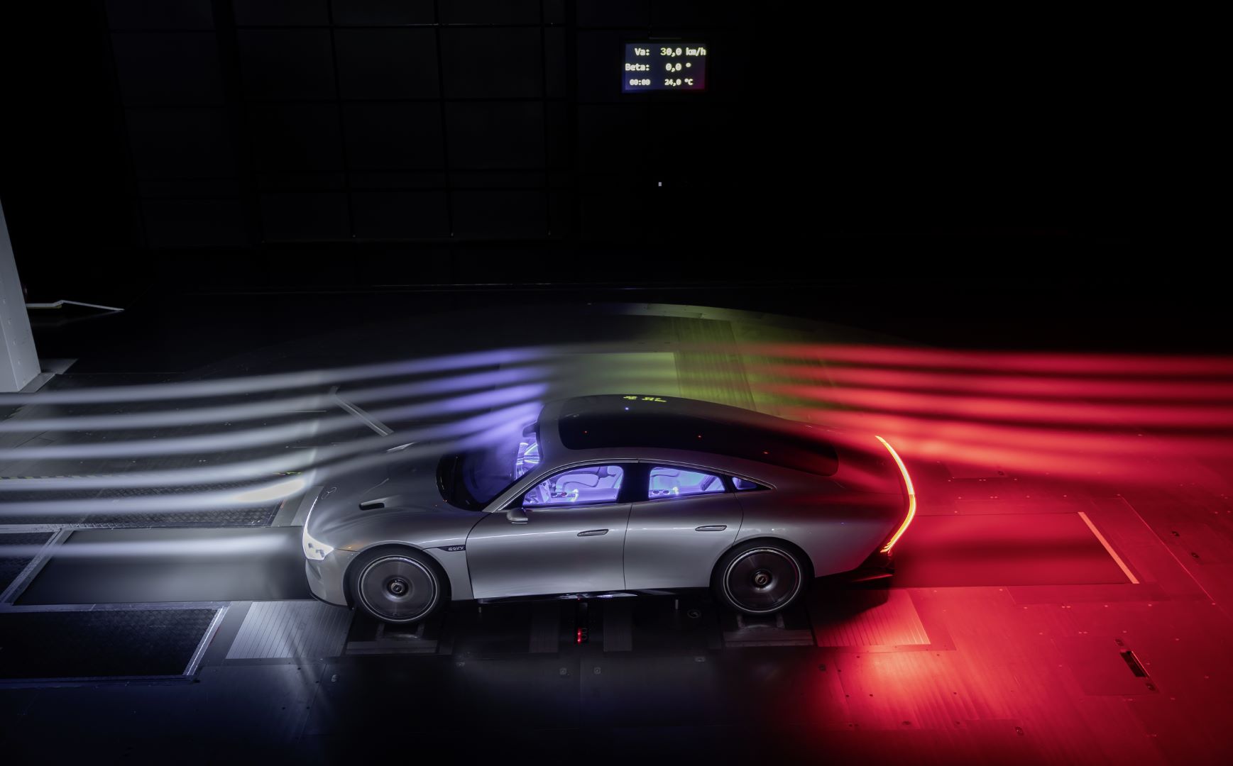 Mercedes-Benz trình làng concept Vision EQXX, mẫu xe tương lai với màn hình 8K 47.5-inch và phạm vi hoạt động lên đến 1,000 km