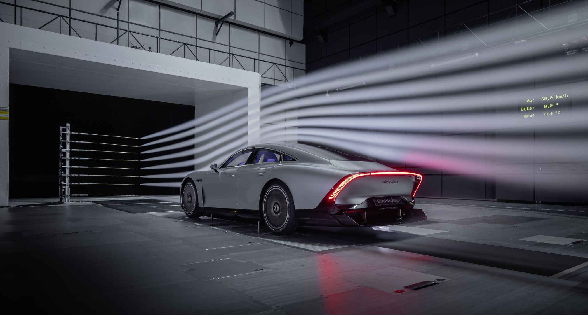 Mercedes-Benz trình làng concept Vision EQXX, mẫu xe tương lai với màn hình 8K 47.5-inch và phạm vi hoạt động lên đến 1,000 km