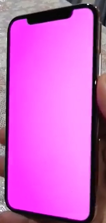 Hướng dẫn sửa lỗi màn hình iPhone 13 chuyển sang màu hồng, gây treo máy