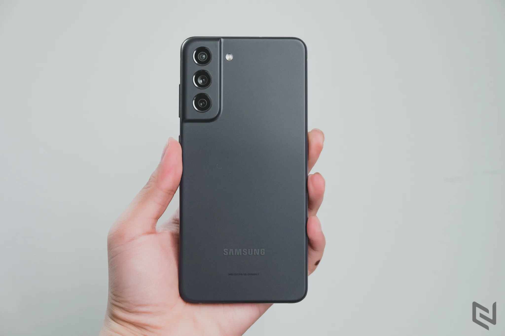 Mở hộp Samsung Galaxy S21 FE 5G: Smartphone dành cho fan với loạt tính năng cao cấp
