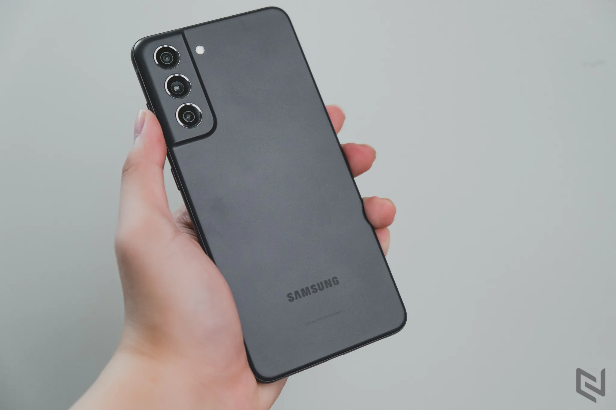 Mở hộp Samsung Galaxy S21 FE 5G: Smartphone dành cho fan với loạt tính năng cao cấp