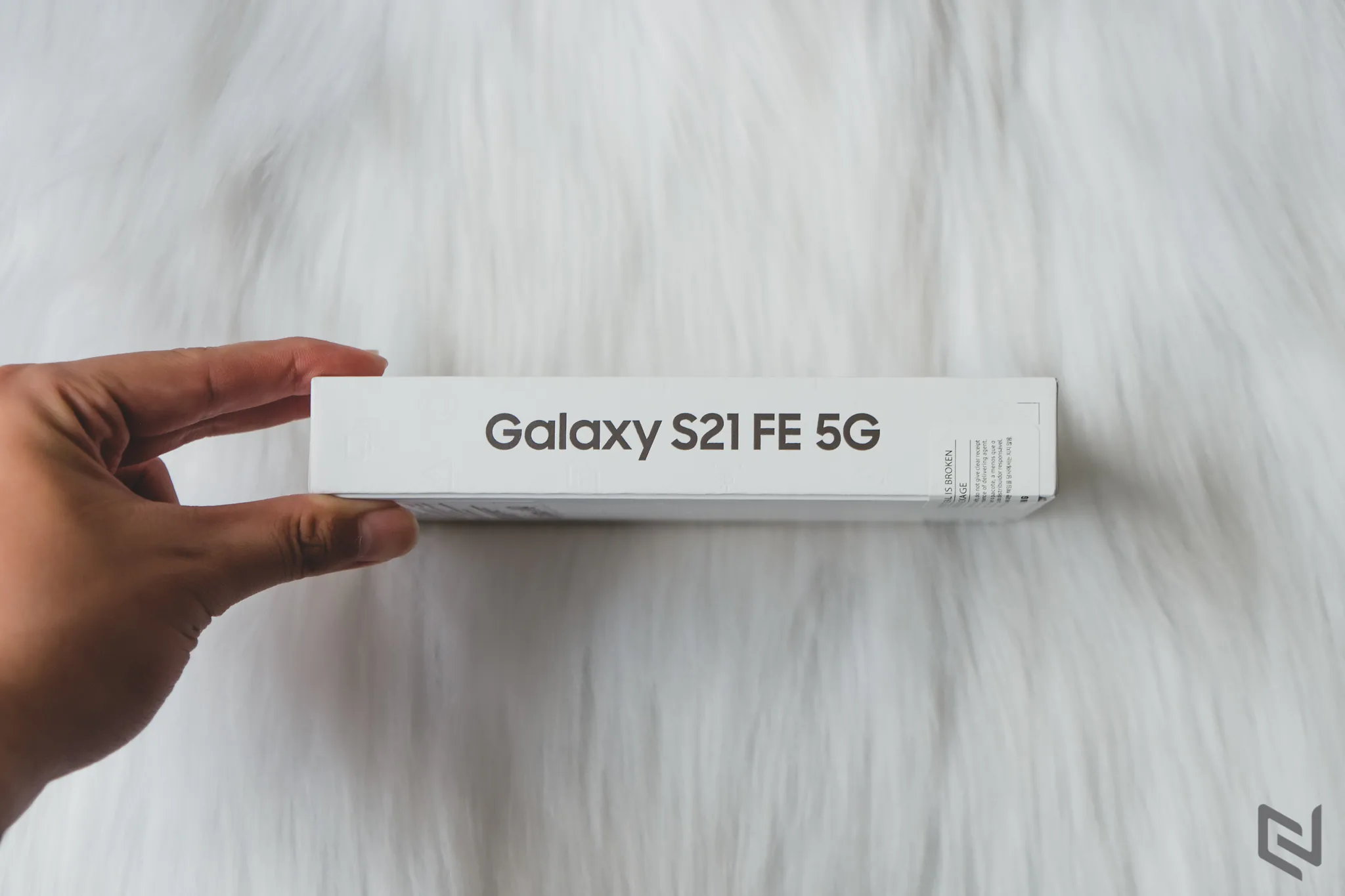 Mở hộp Samsung Galaxy S21 FE 5G: Smartphone dành cho fan với loạt tính năng cao cấp