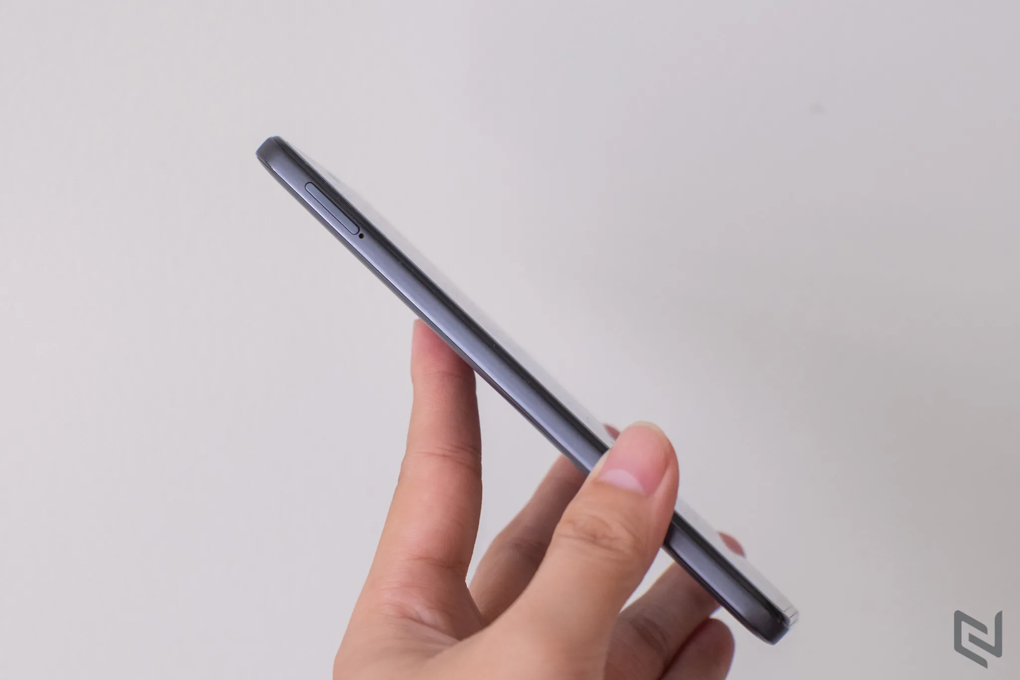 Mở hộp Redmi Note 11 - Mặt lưng nhám đẹp mắt và cao cấp, cụm camera chuyên nghiệp
